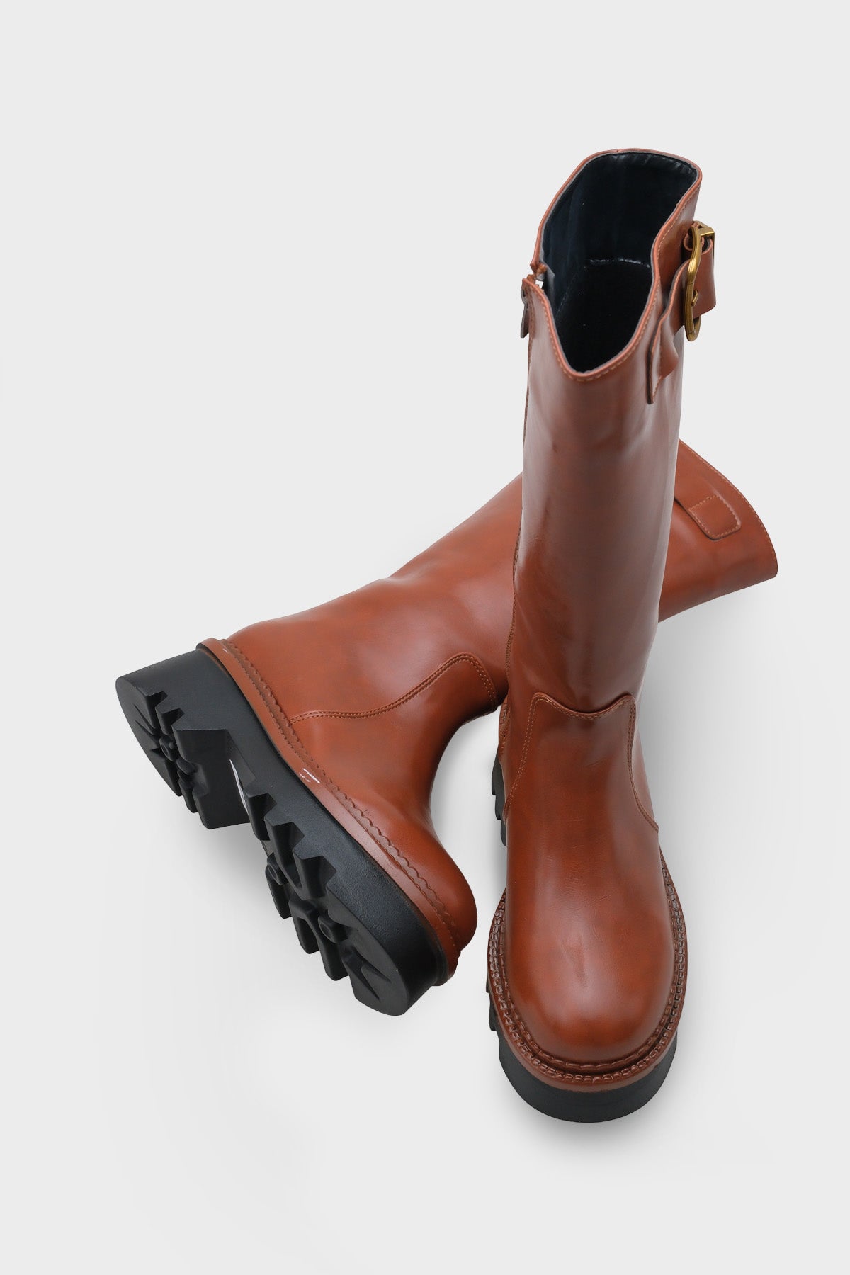 Norry Trak Tabanlı Metal Tokalı Yandan Fermuarlı Kadın Çizme