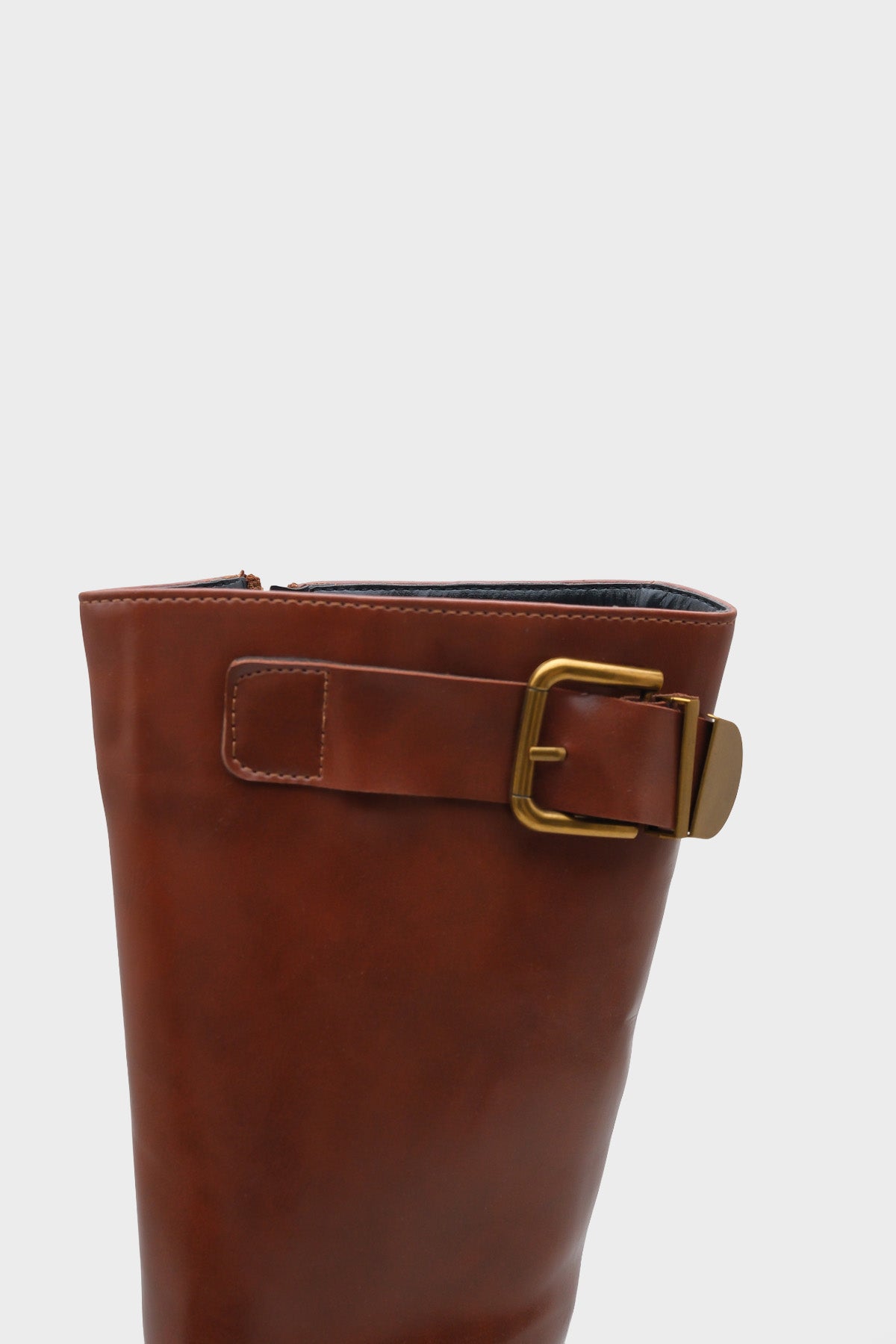 Norry Trak Tabanlı Metal Tokalı Yandan Fermuarlı Kadın Çizme