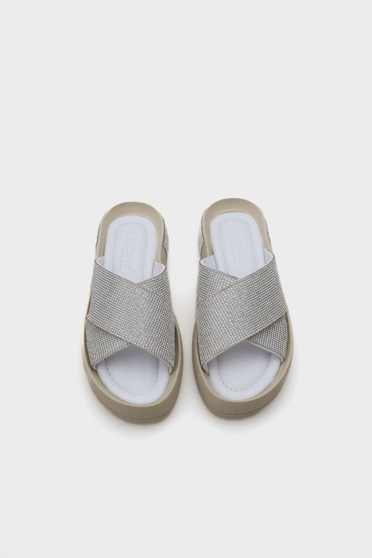 Maren Çapraz Taşlı Bantlı Taşlı Detaylı Dolgu Topuk Kadın Terlik