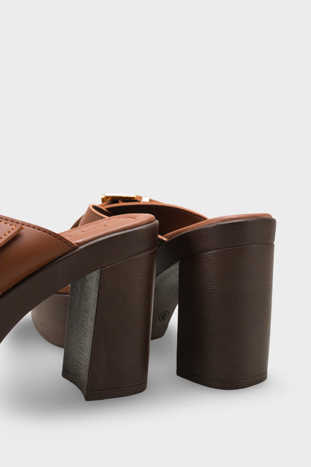 Marlo Platform Çapraz Bantlı Metal Tokalı Kadın Terlik