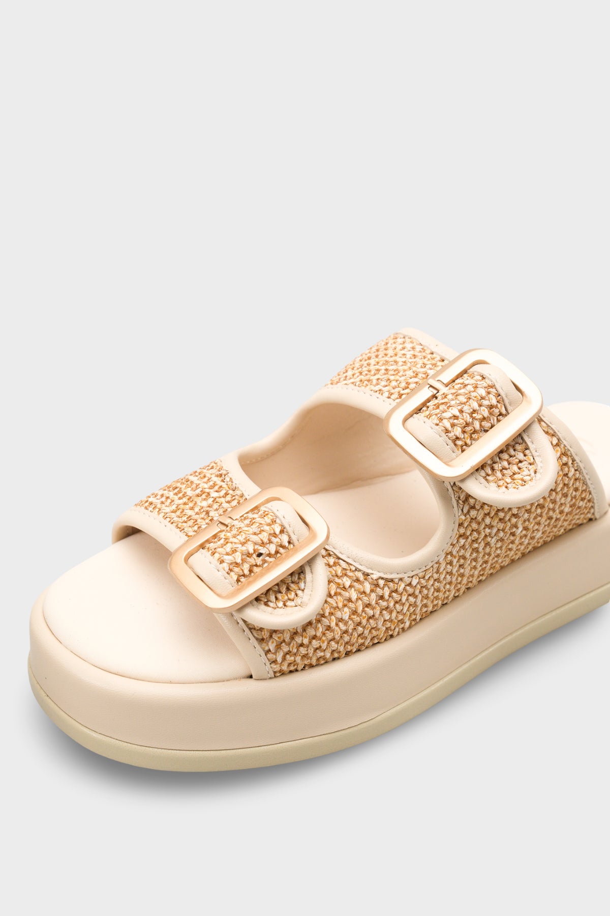 Marge Dolgu Topuklu Çift Bantlı Tokalı Kadın Terlik