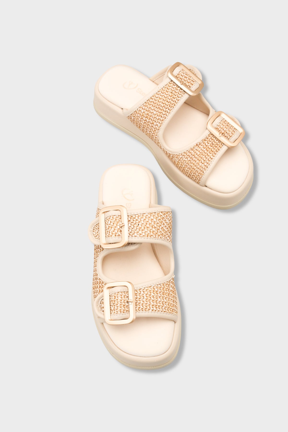 Marge Dolgu Topuklu Çift Bantlı Tokalı Kadın Terlik