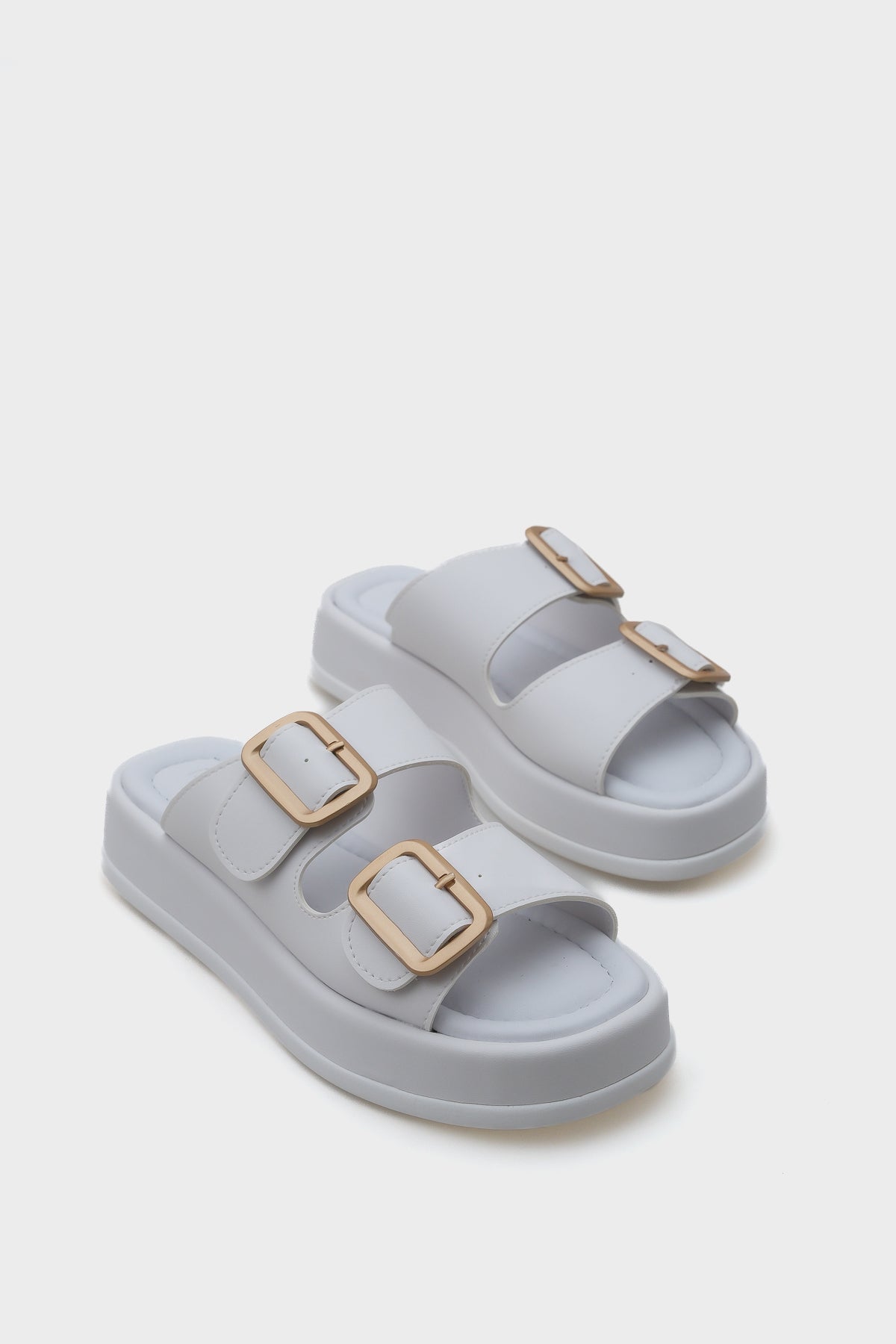 Marge Dolgu Topuklu Çift Bantlı Tokalı Kadın Terlik