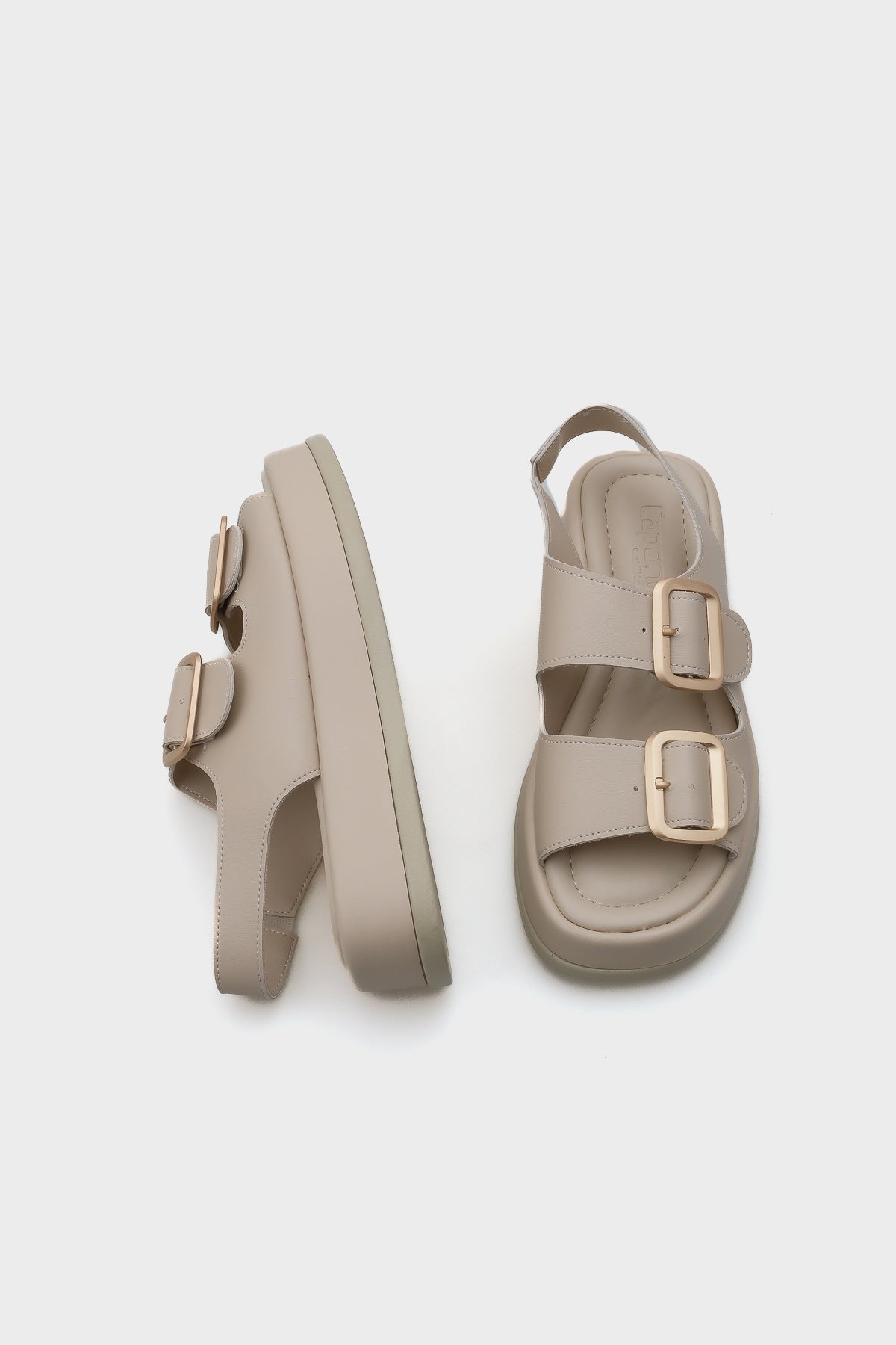 Denice Dolgu Topuklu Çift Bantlı Tokalı Kadın Sandalet