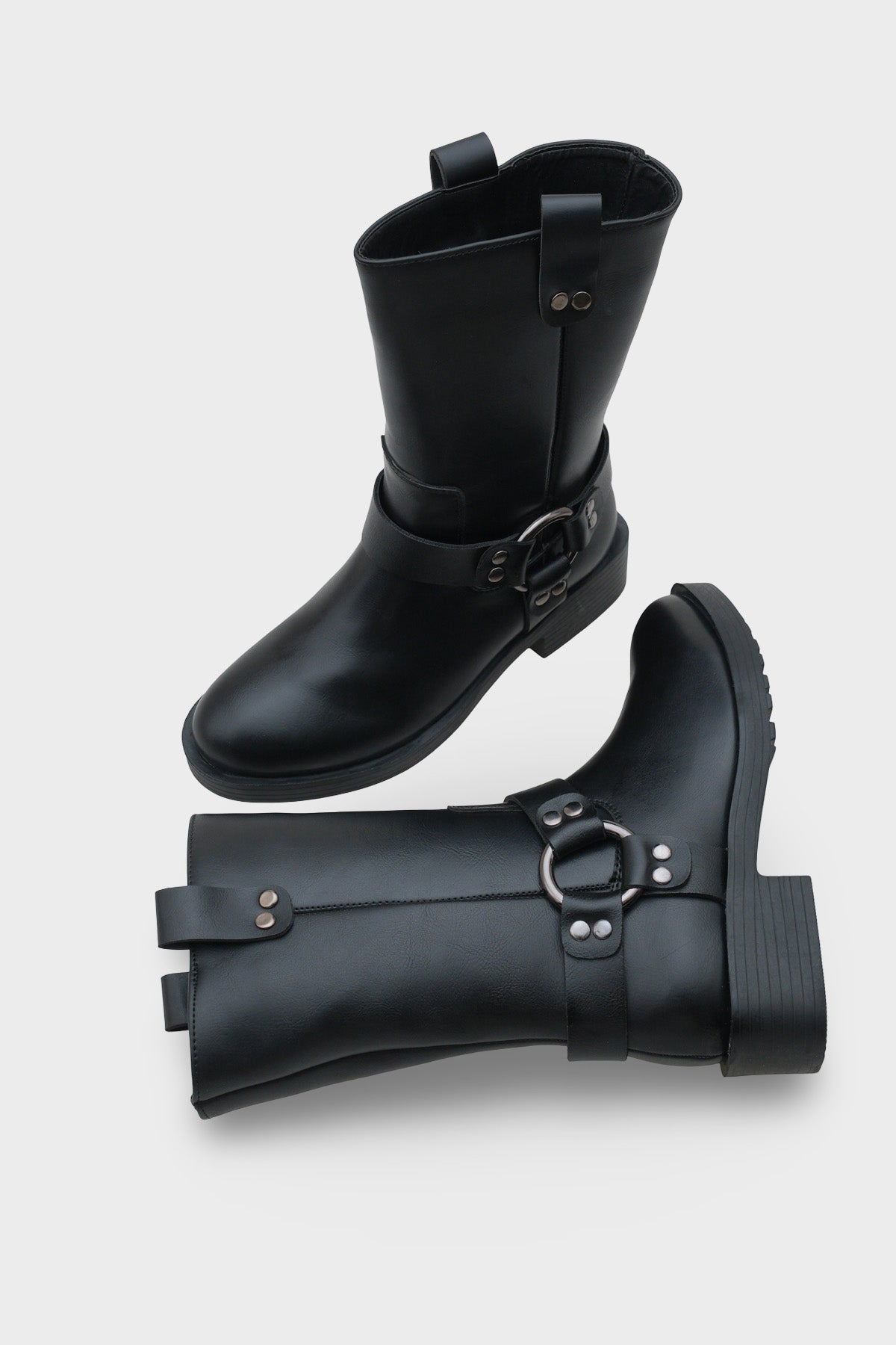 Leslie Metal Aksesuarlı Motorcu Bot