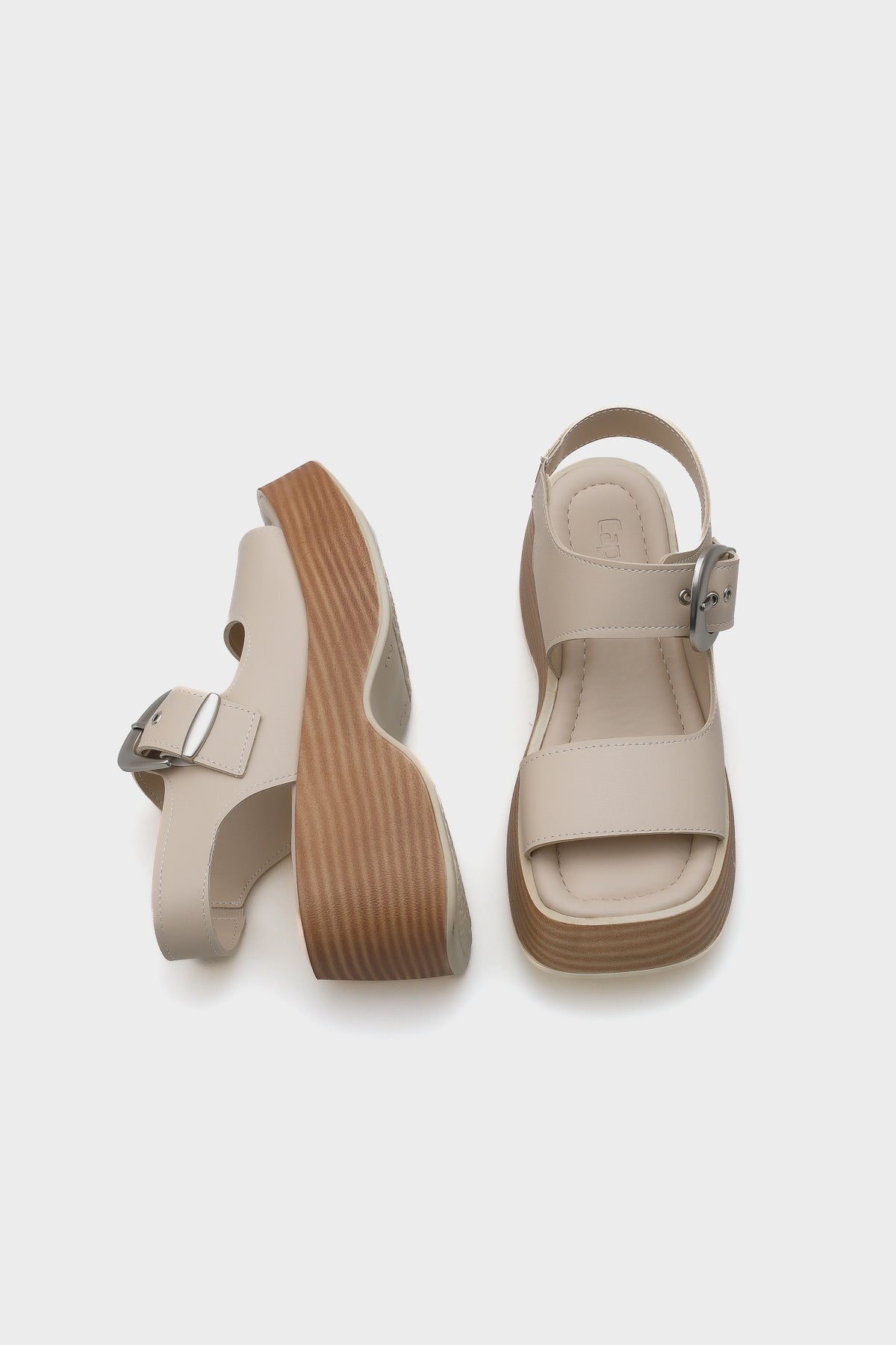 Dina Dolgu Topuklu Tek Tokalı Kadın Sandalet