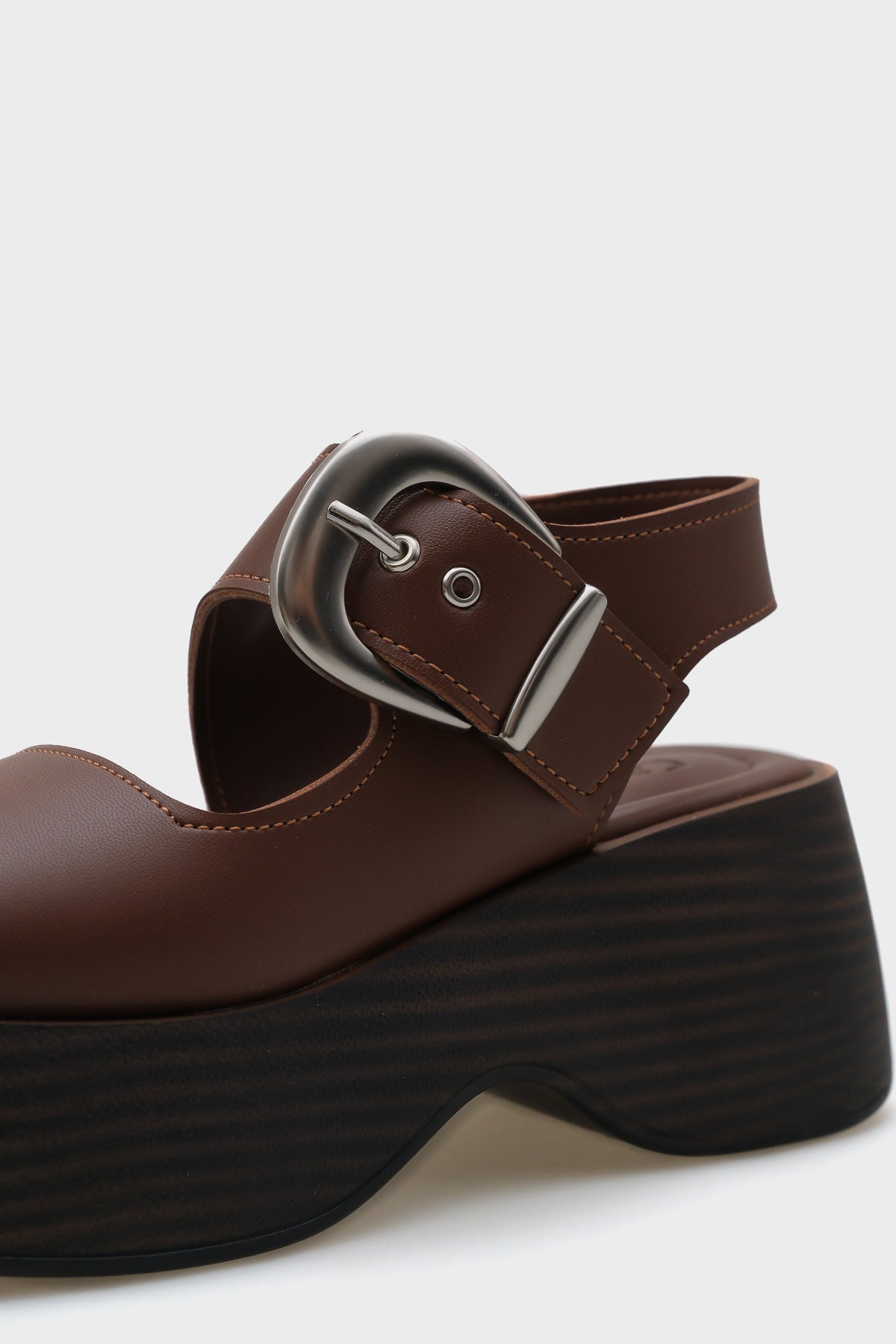 Dina Dolgu Topuklu Tek Tokalı Kadın Sandalet