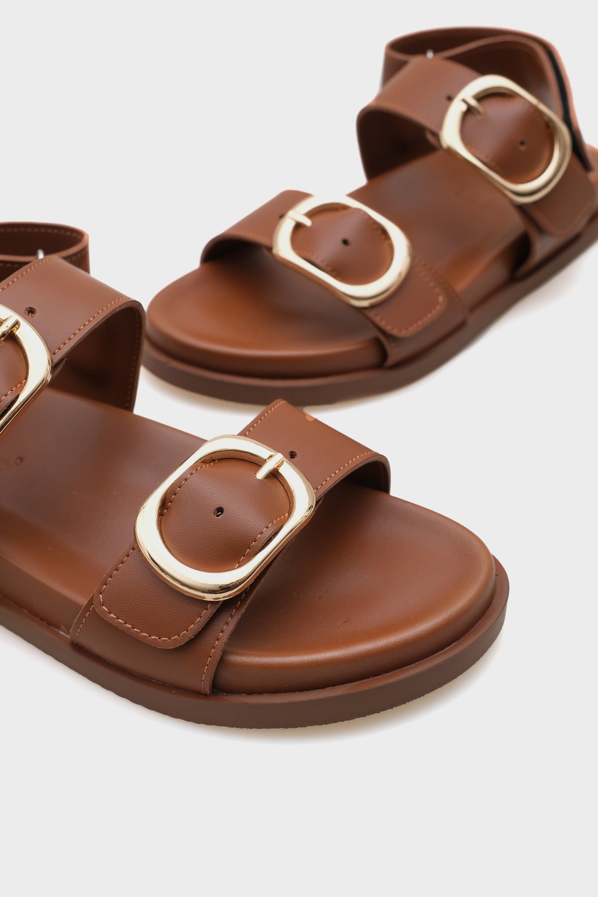 Marie Çift Metal Tokalı Düz Topuklu Kadın Sandalet