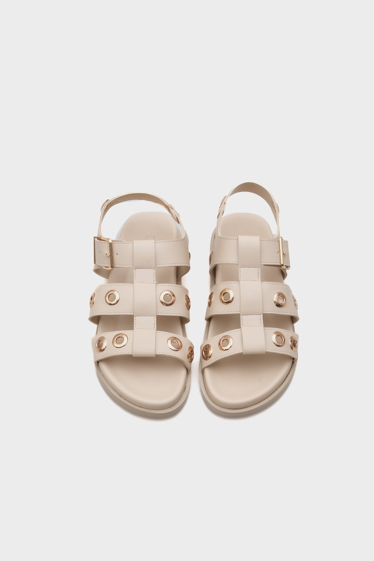 Valene Düz Topuk Metal Aksesuarlı Gladyatör Kadın Sandalet