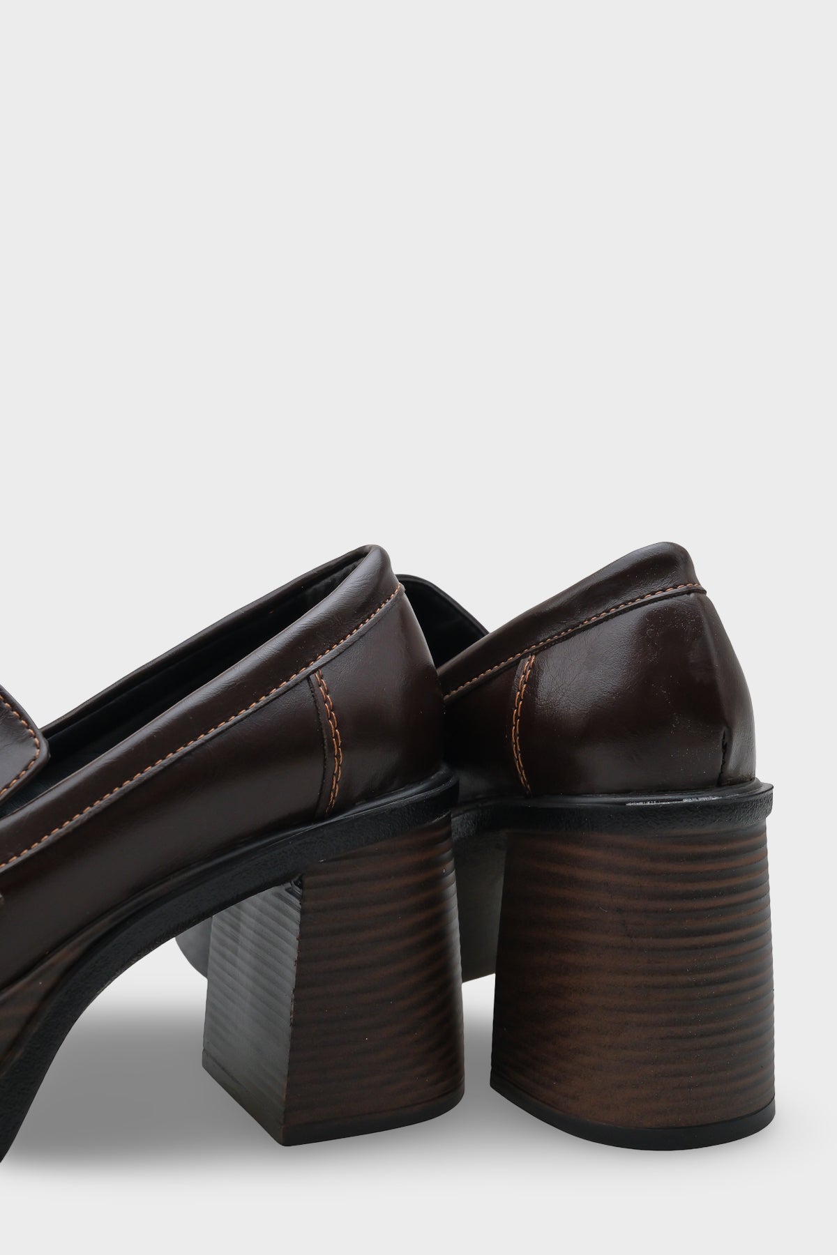 Danni 1003 Yuvarlak Burunlu Orta Topuklu Kadın Loafer