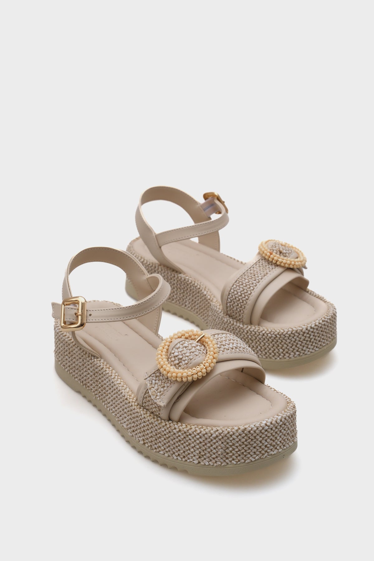 Vanda Ahşap Tek Tokalı Leoparlı Hasırlı Dolgu Topuklu Kadın Sandalet