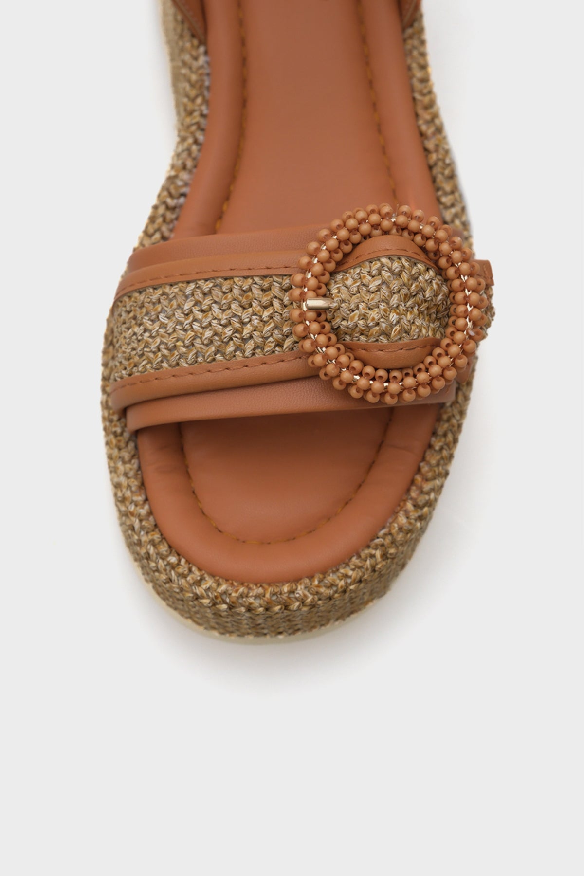 Vanda Ahşap Tek Tokalı Leoparlı Hasırlı Dolgu Topuklu Kadın Sandalet