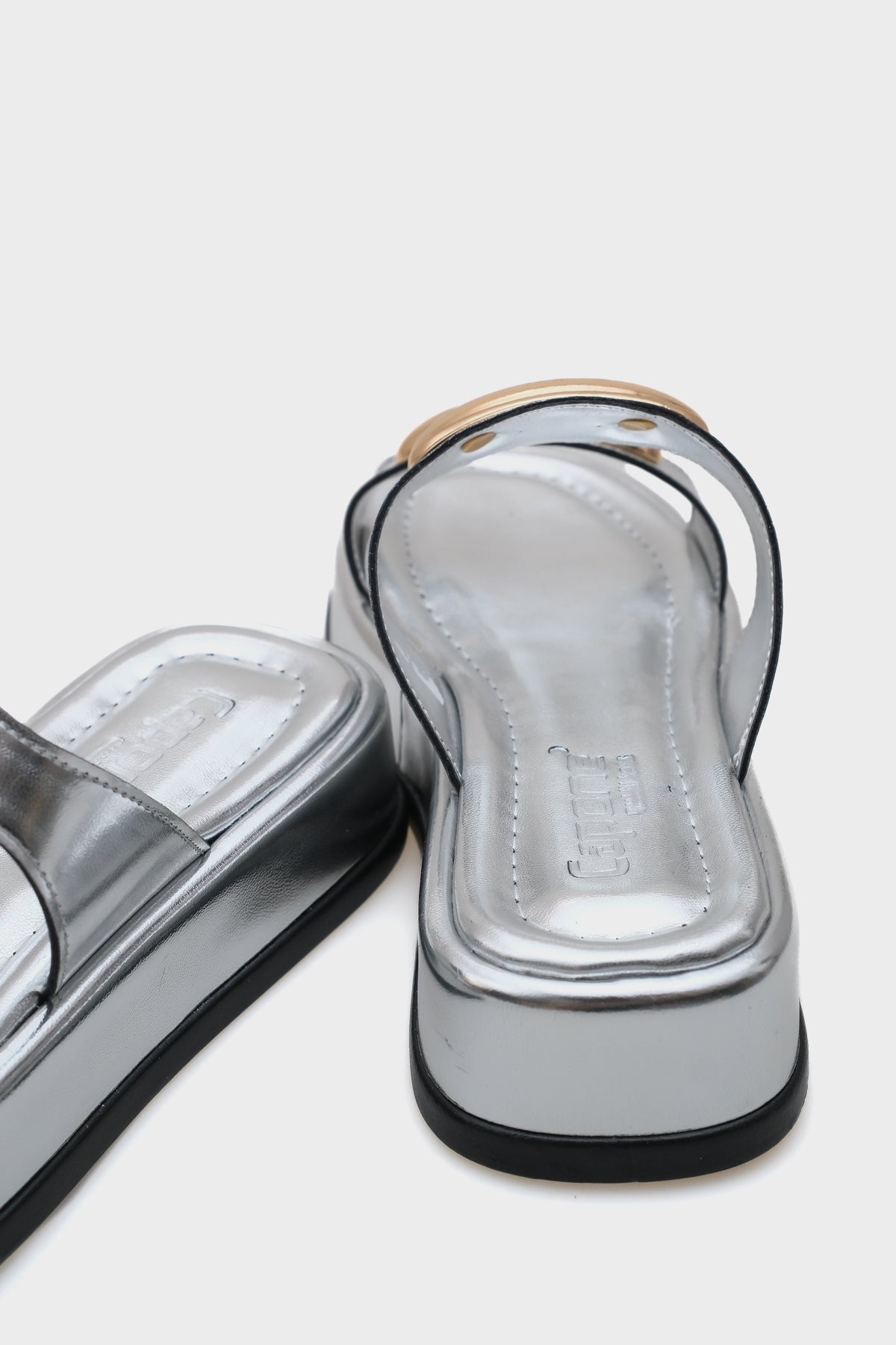 Marna Çift Metal Tokalı Dolgu Topuklu Kadın Terlik