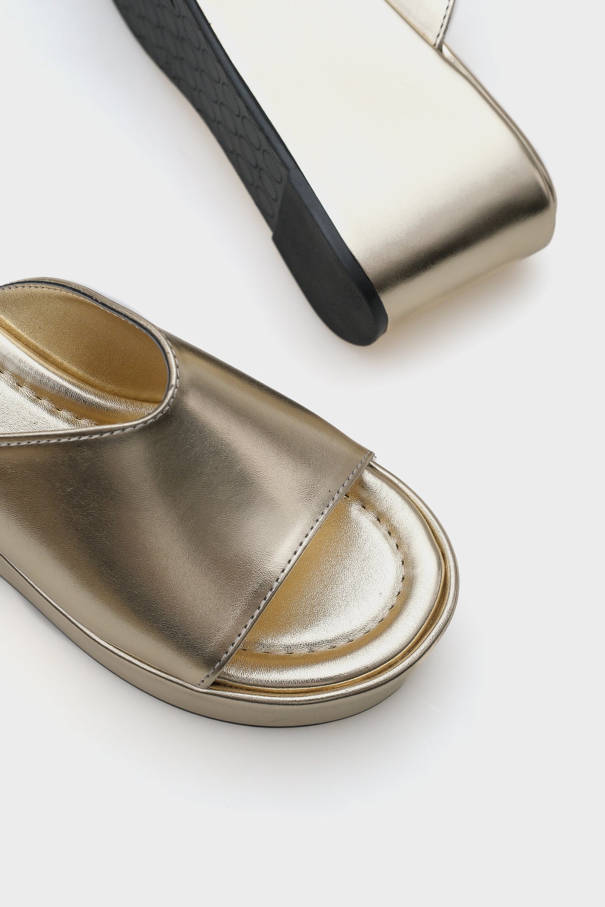 Marta Platform Metalik Tek Bantlı Kadın Terlik