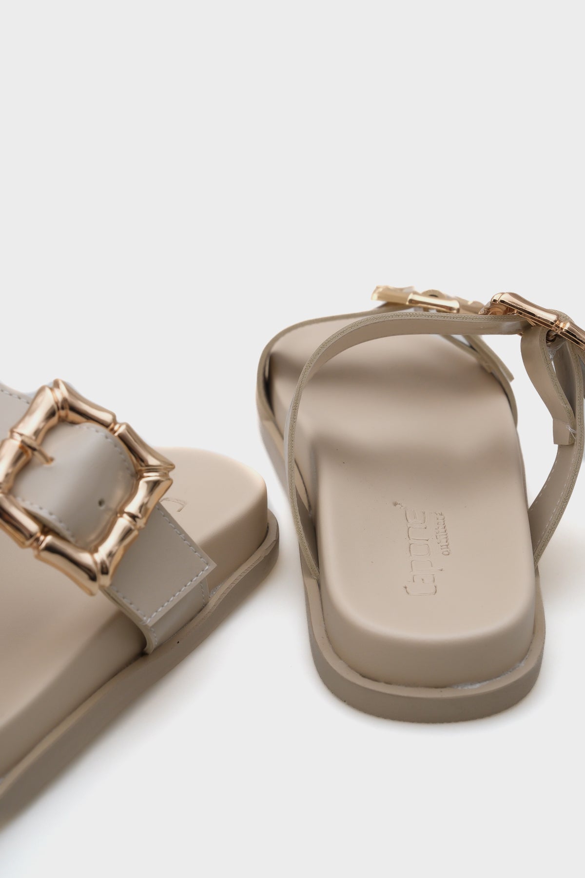 Marti  Çift Tokalı Kadın Konfor Terlik