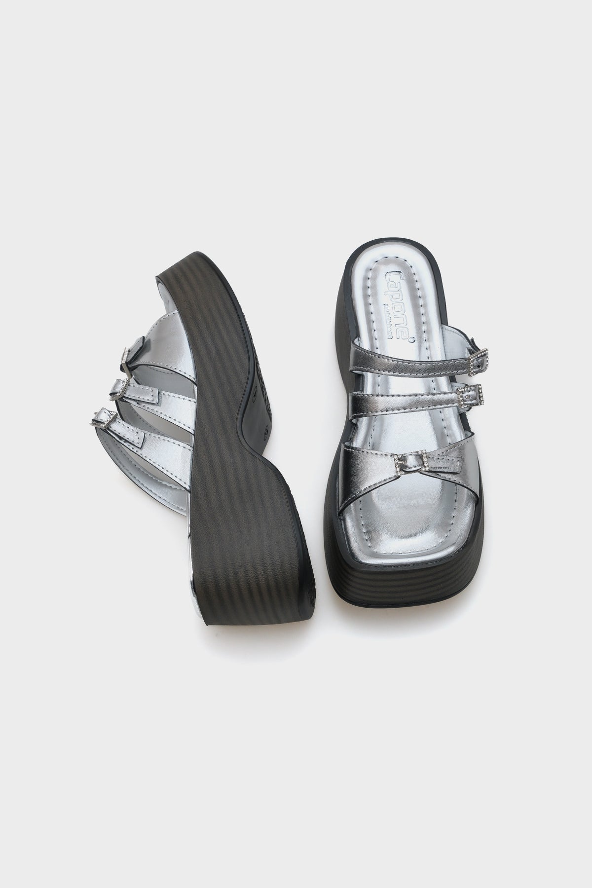 Matti Dolgu Topuklu Taşlı Tokalı Kadın Terlik