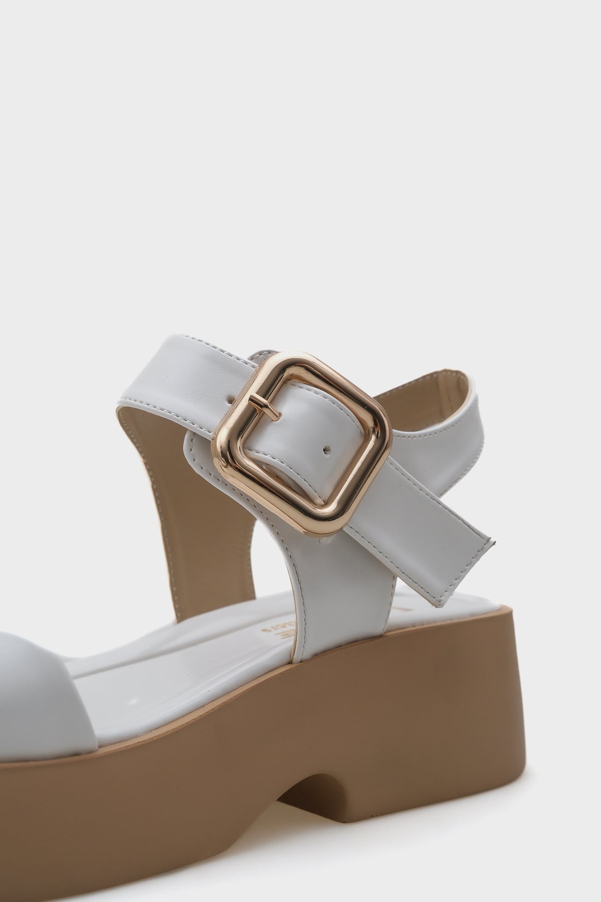 Eddie Dolgu Topuklu Tek Bantlı Tokalı Kadın Konfor Sandalet