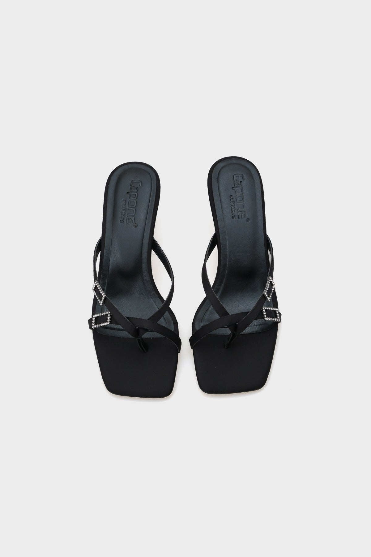 Milena Küt Burunlu Orta Topuklu Çift Taşlı Tokalı Saten Kadın Terlik