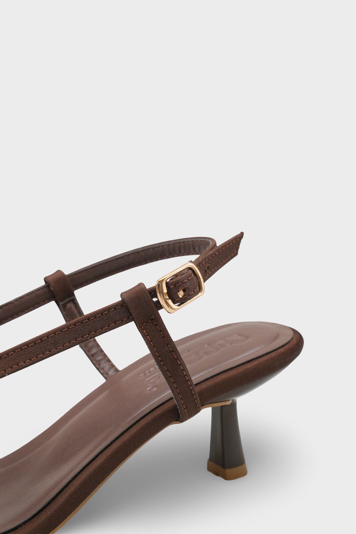 Lacey Saten Orta Topuklu Küt Burunlu Kadın Sandalet