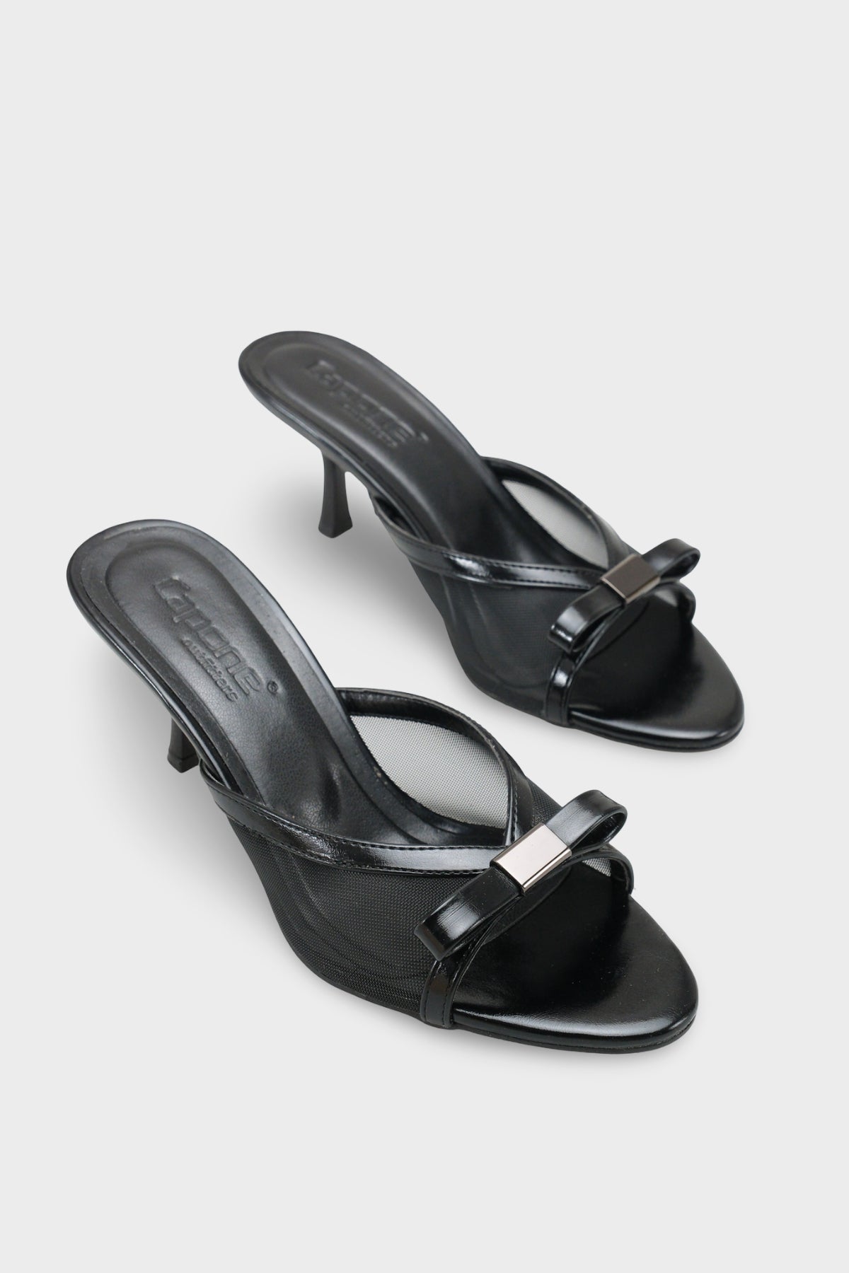 Robbi Sivri Burunlu Fileli Fiyonklu Orta Topuklu Şık Kadın Terlik