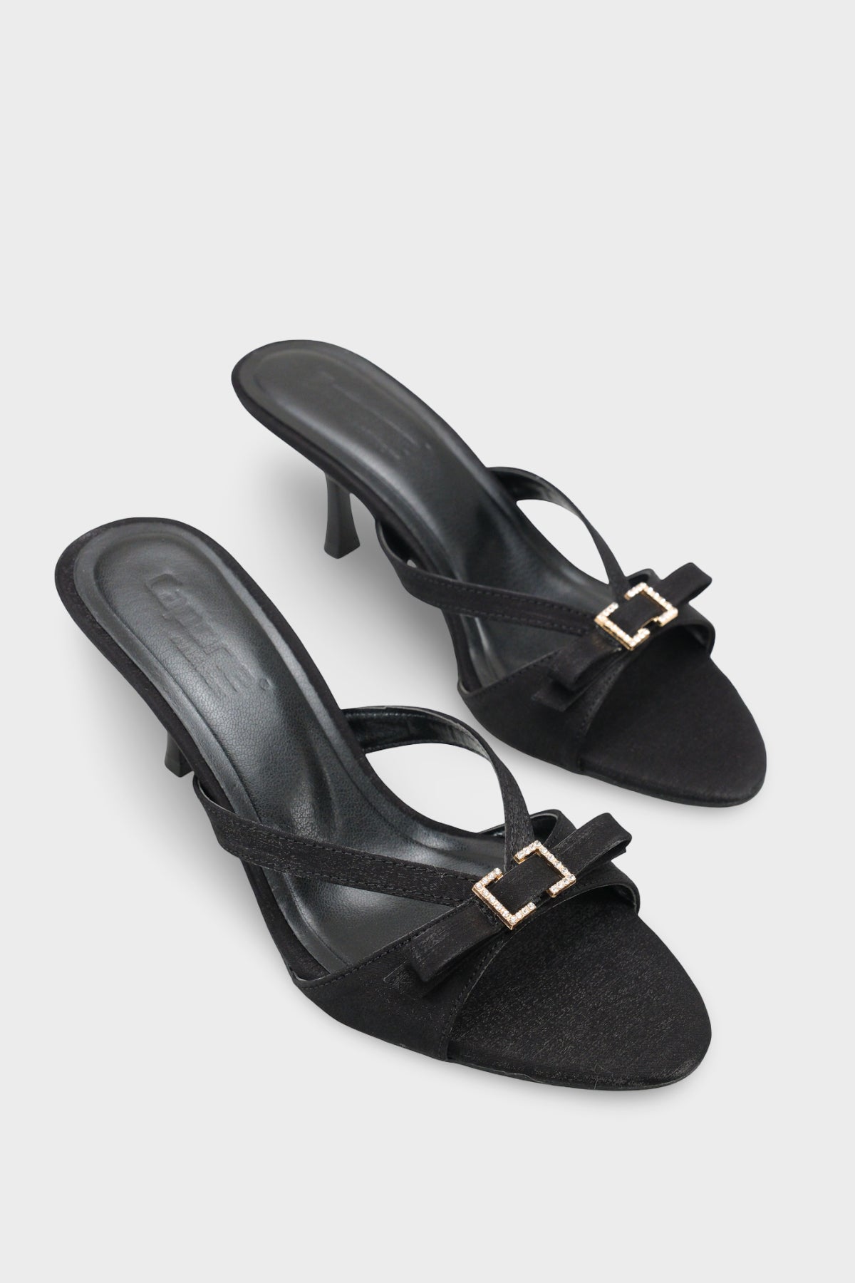 Vivia Sivri Burunlu Taşlı Tokalı Saten Orta Topuklu Şık Kadın Terlik