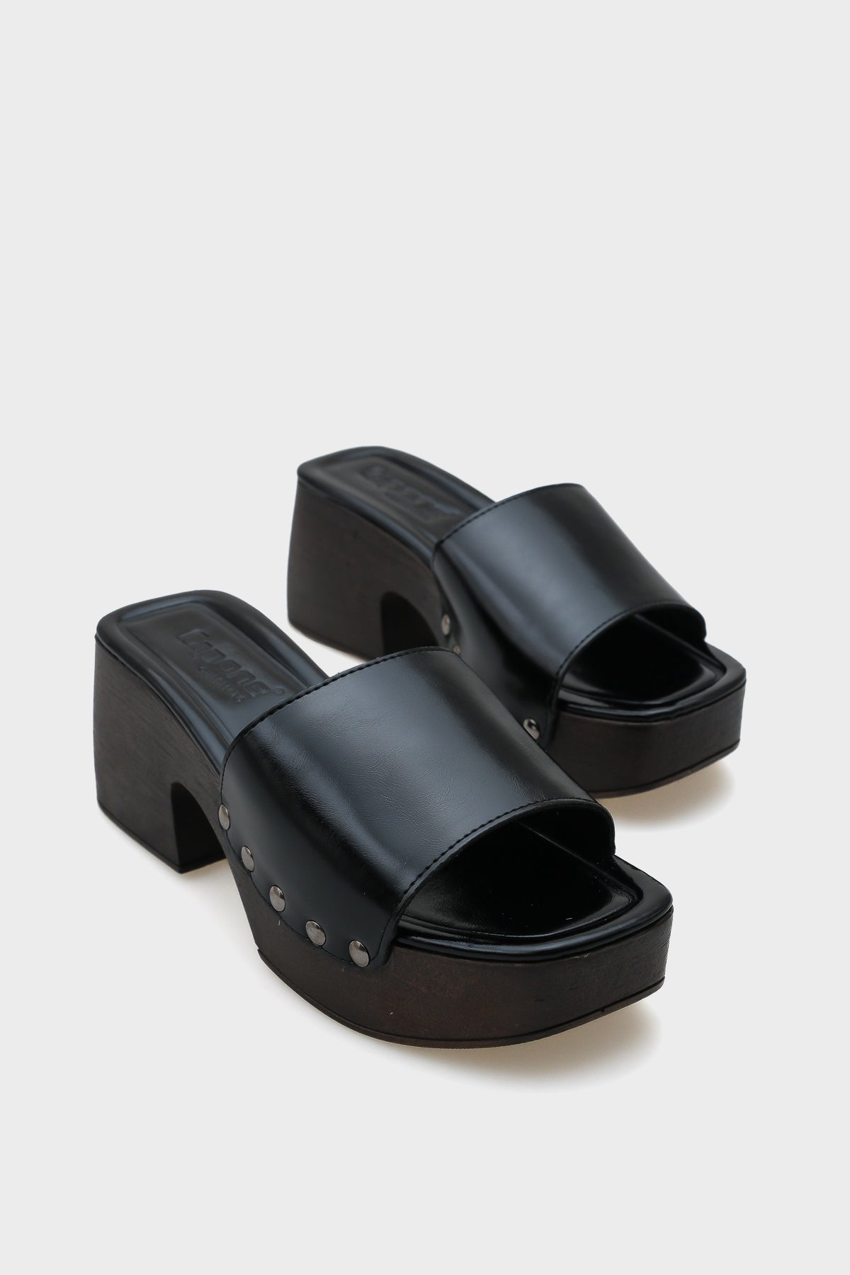 Mira Tek Bantlı Kadın Sabo