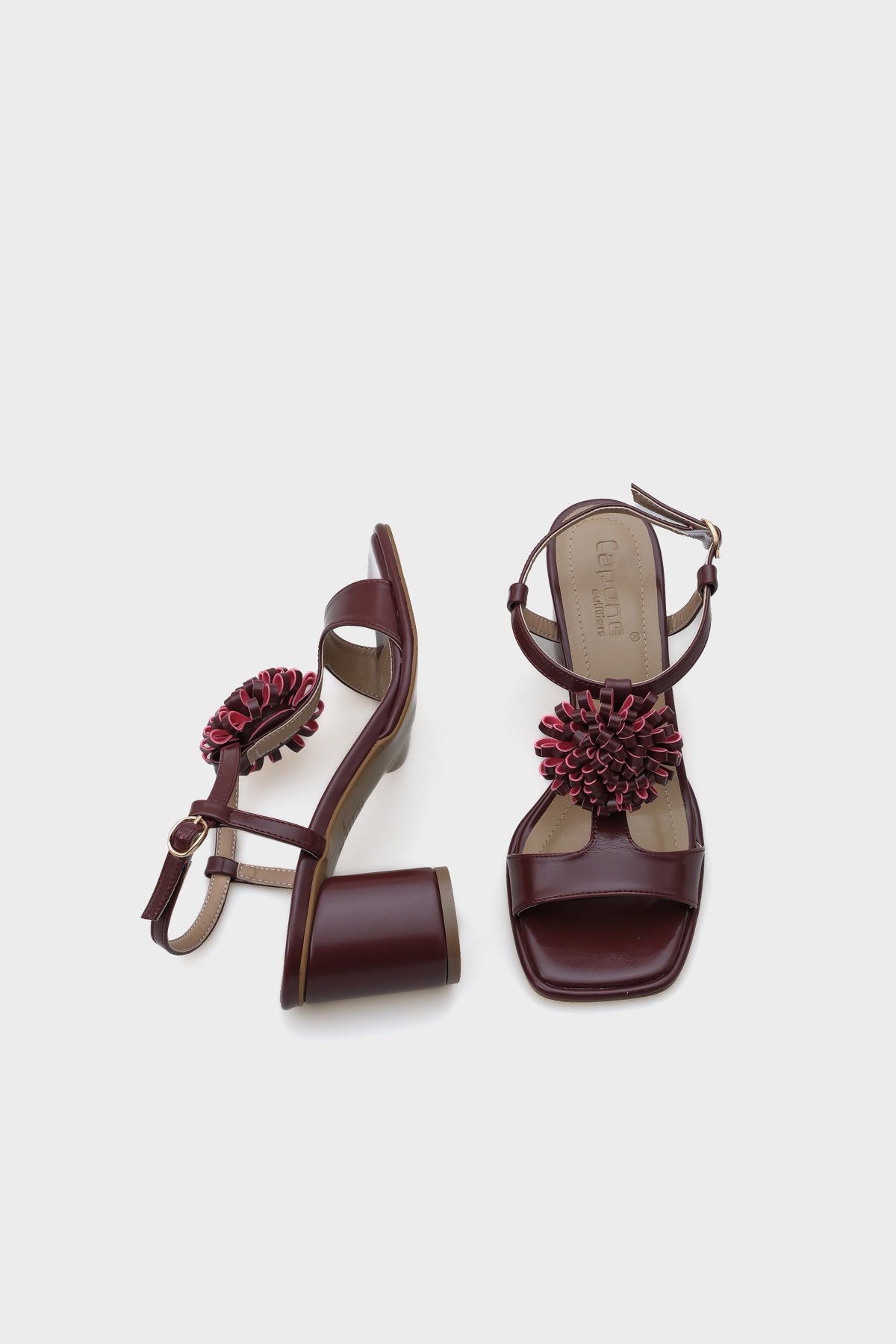 Morna Orta Topuklu  Küt Burunlu  Çiçekli Kadın Sandalet