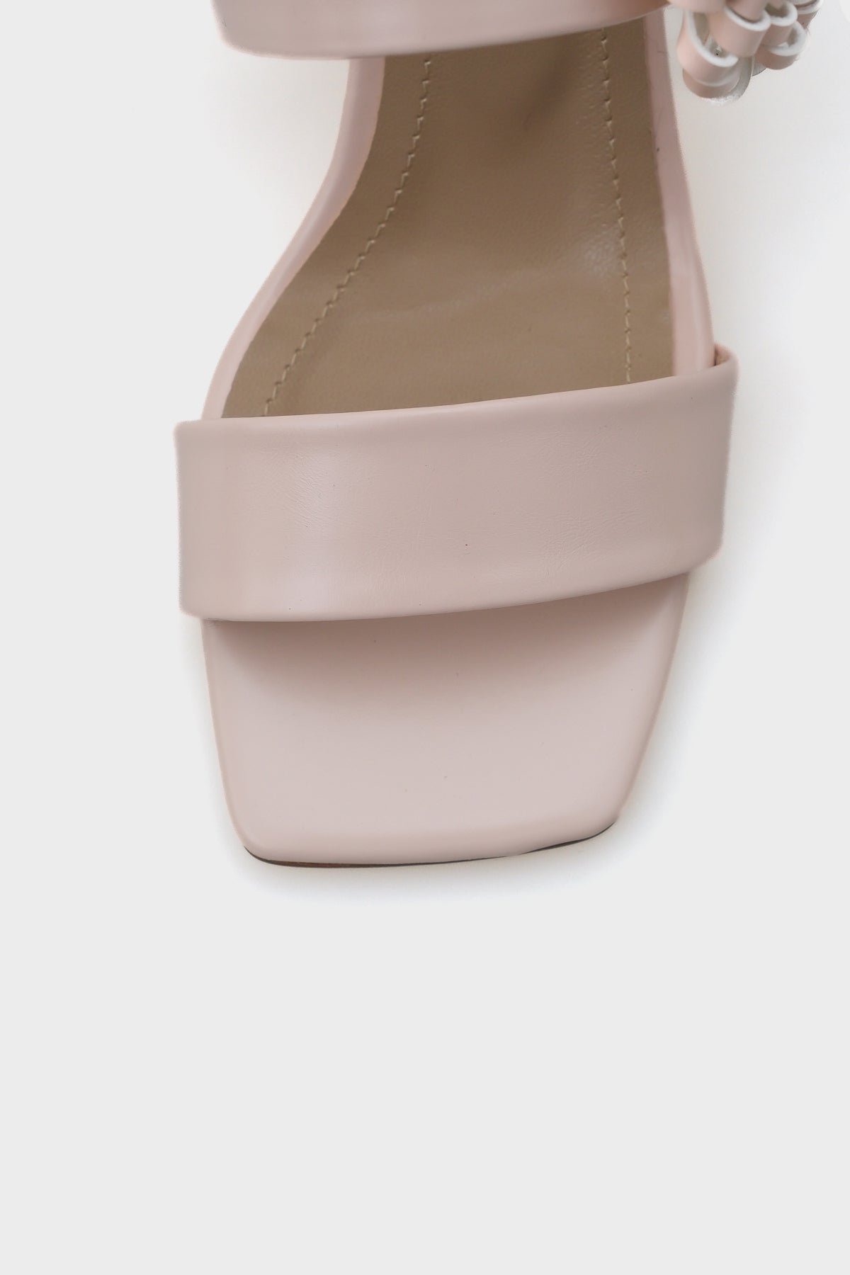 Moya Orta Topuklu Küt Burunlu  Çiçekli Kadın Terlik