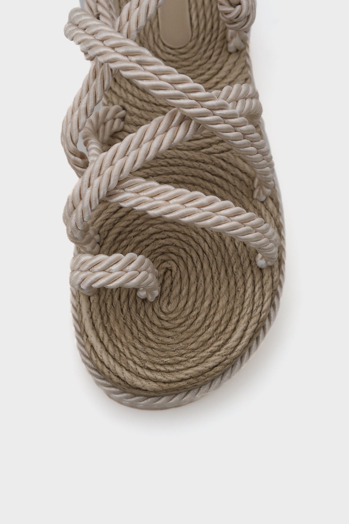 Eden Dolgu Topuk İpli Kadın Sandalet