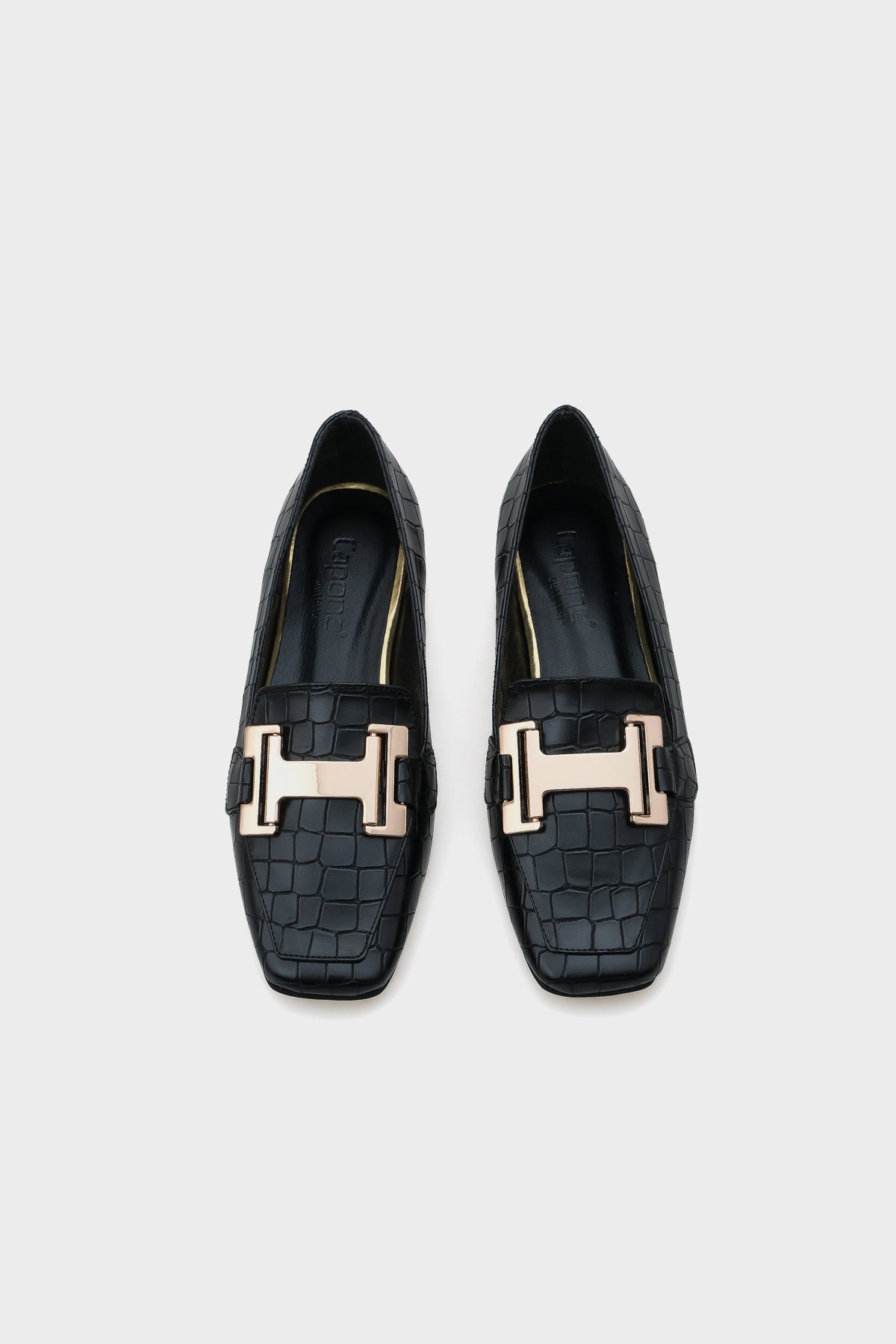 Carey Küt Burunlu Metal  Toka Aksesuarlı Kadın Loafer