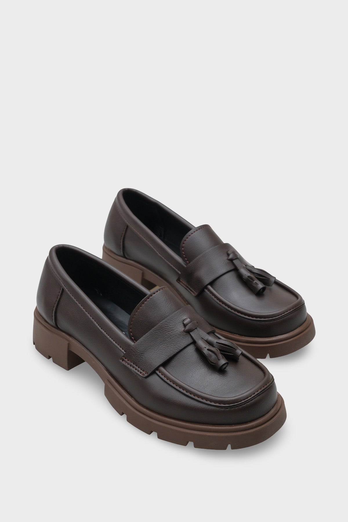 Elga Trak Tabanlı Püsküllü Kadın Loafer