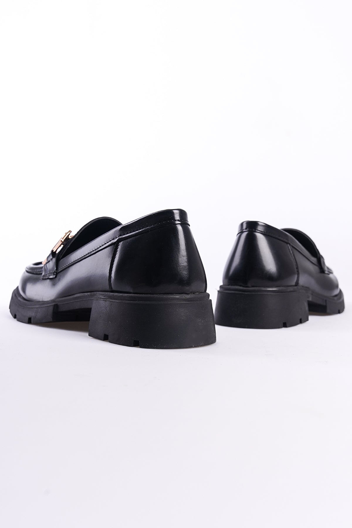Trak Tabanlı Metal Tokalı Kadın Loafer