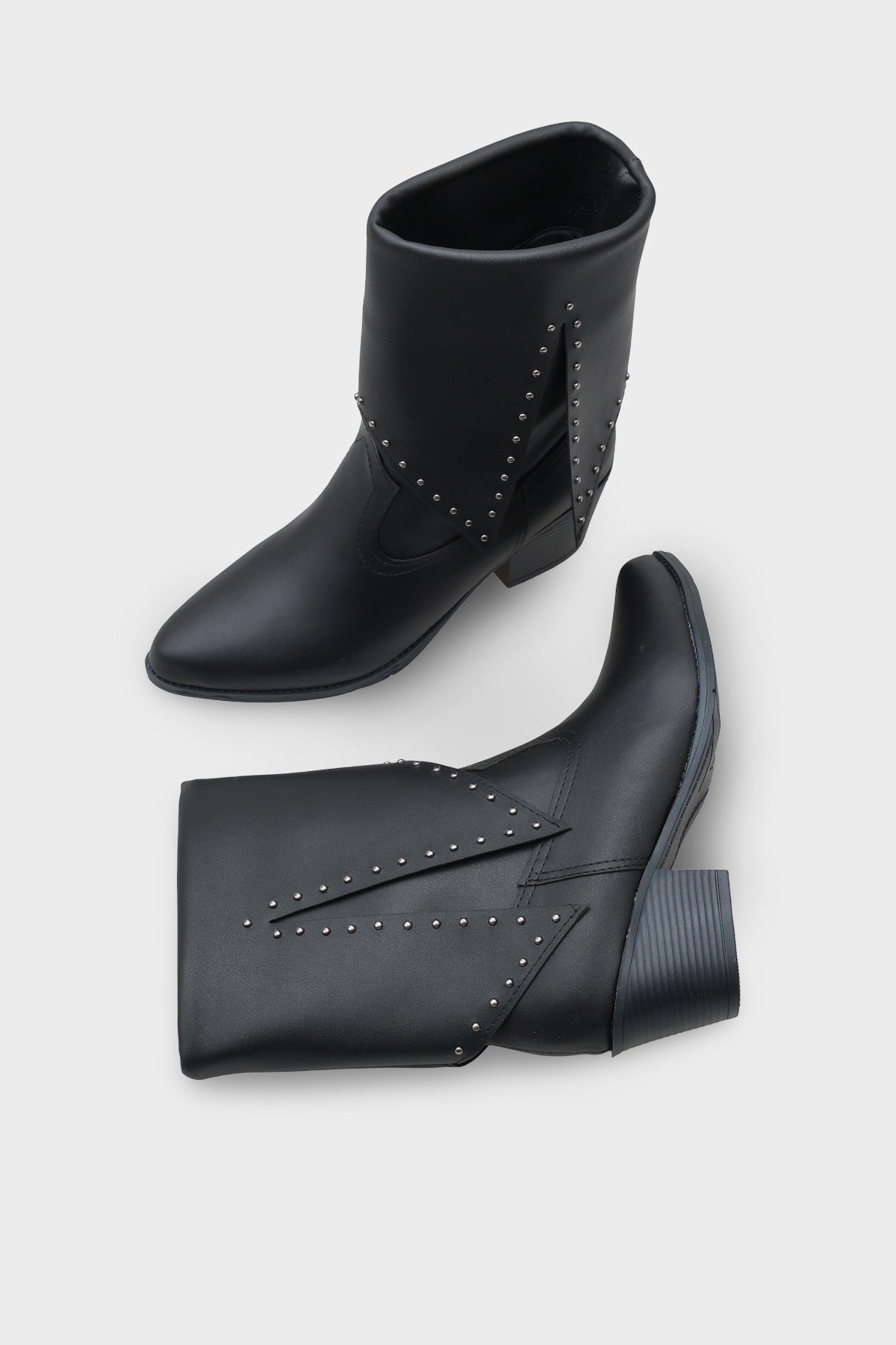 Dakota Kadın Kovboy Bot