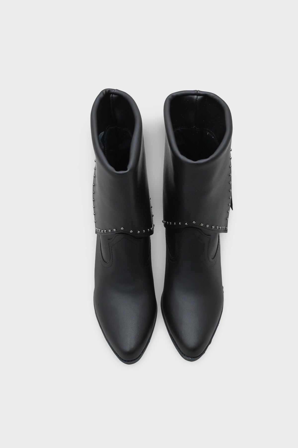 Dakota Kadın Kovboy Bot