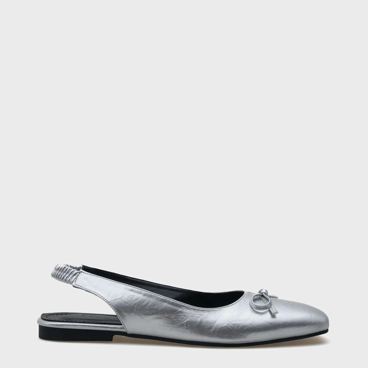 Arden Arkası Açık Küt Burunlu Fiyonk Detaylı Arkası Lastikli Kadın Babet