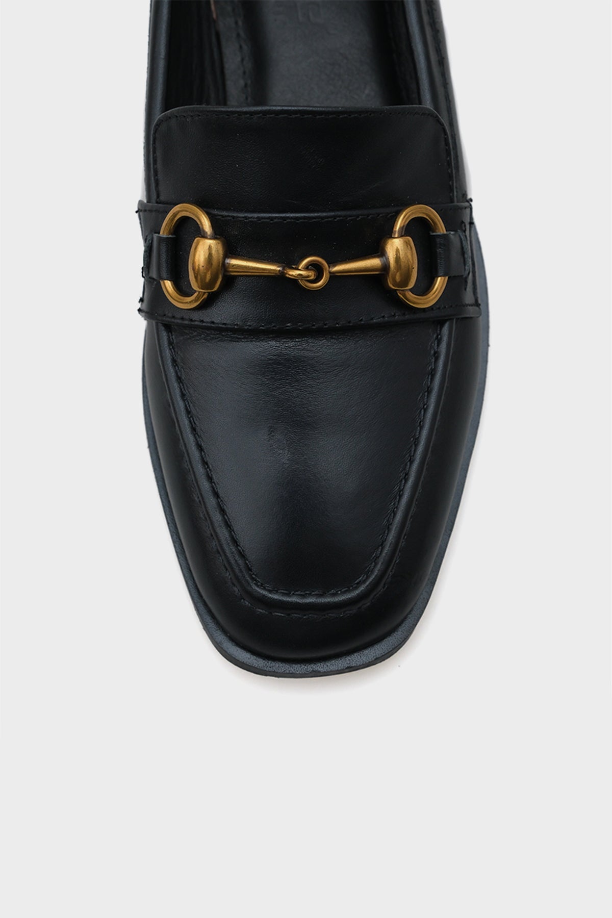 Carly Hakiki Deri Metal Tokalı Kadın Loafer Ayakkabı