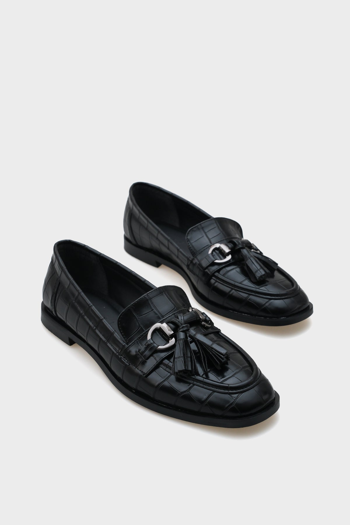 Carolin Metal Tokalı Püsküllü Kadın Loafer Ayakkabı