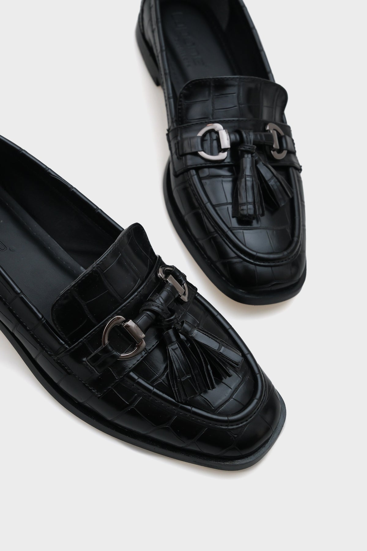 Carolin Metal Tokalı Püsküllü Kadın Loafer Ayakkabı