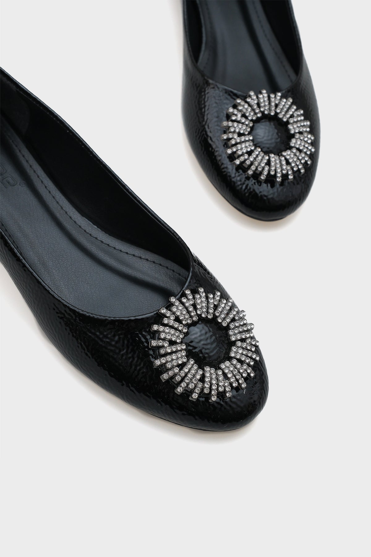 Bianca Taşlı Yuvarlak Tokalı Kadın Babet