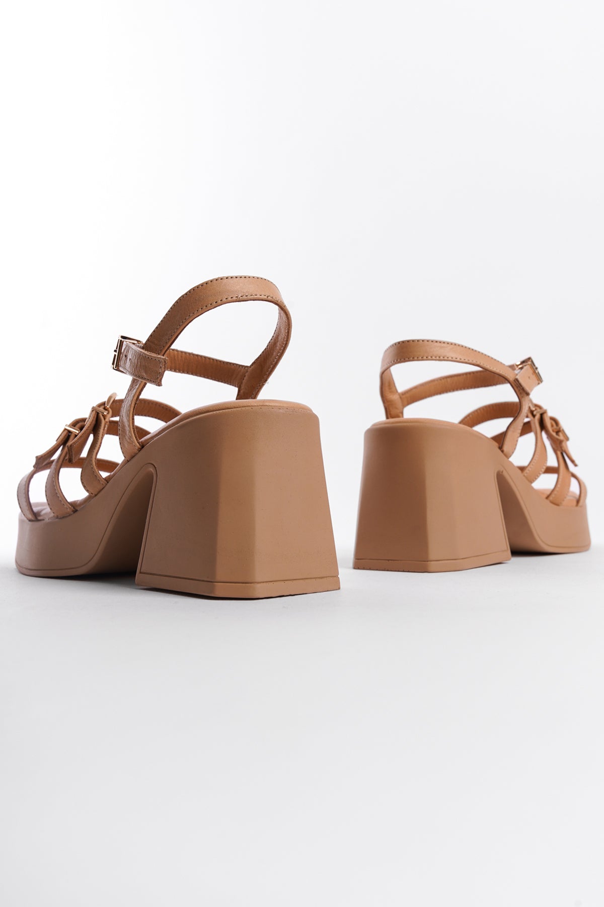 Hakiki Deri 3 Bantlı Tokalı Platform Kadın Sandalet