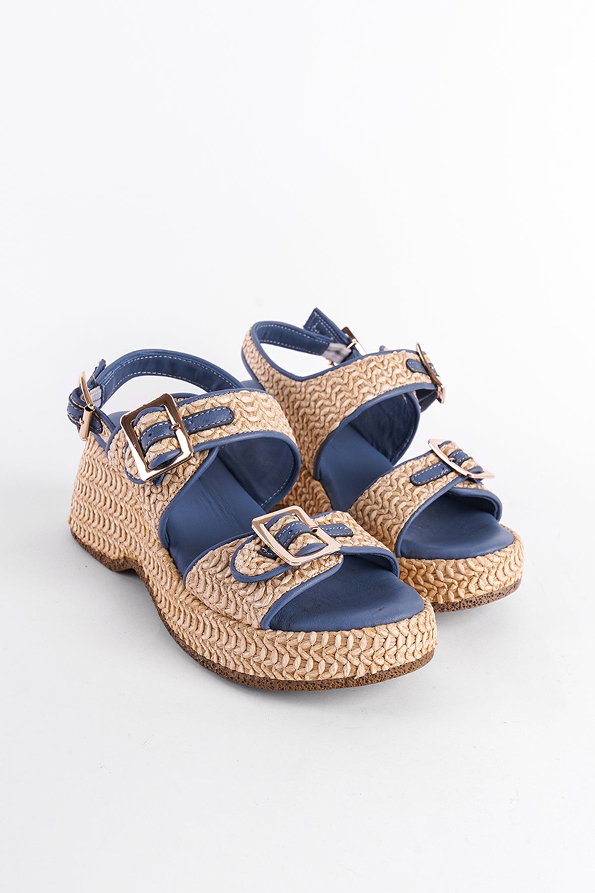 Hasır Tabanlı Hakiki Deri Çift Tokalı Komfort Kadın Sandalet