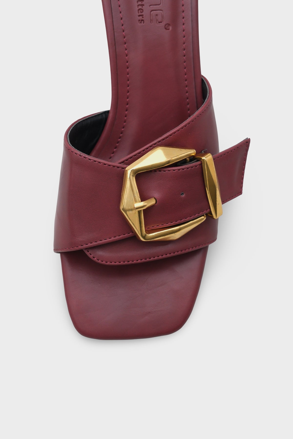 Susanne Orta Topuklu Metal Tokalı Kadın Terlik