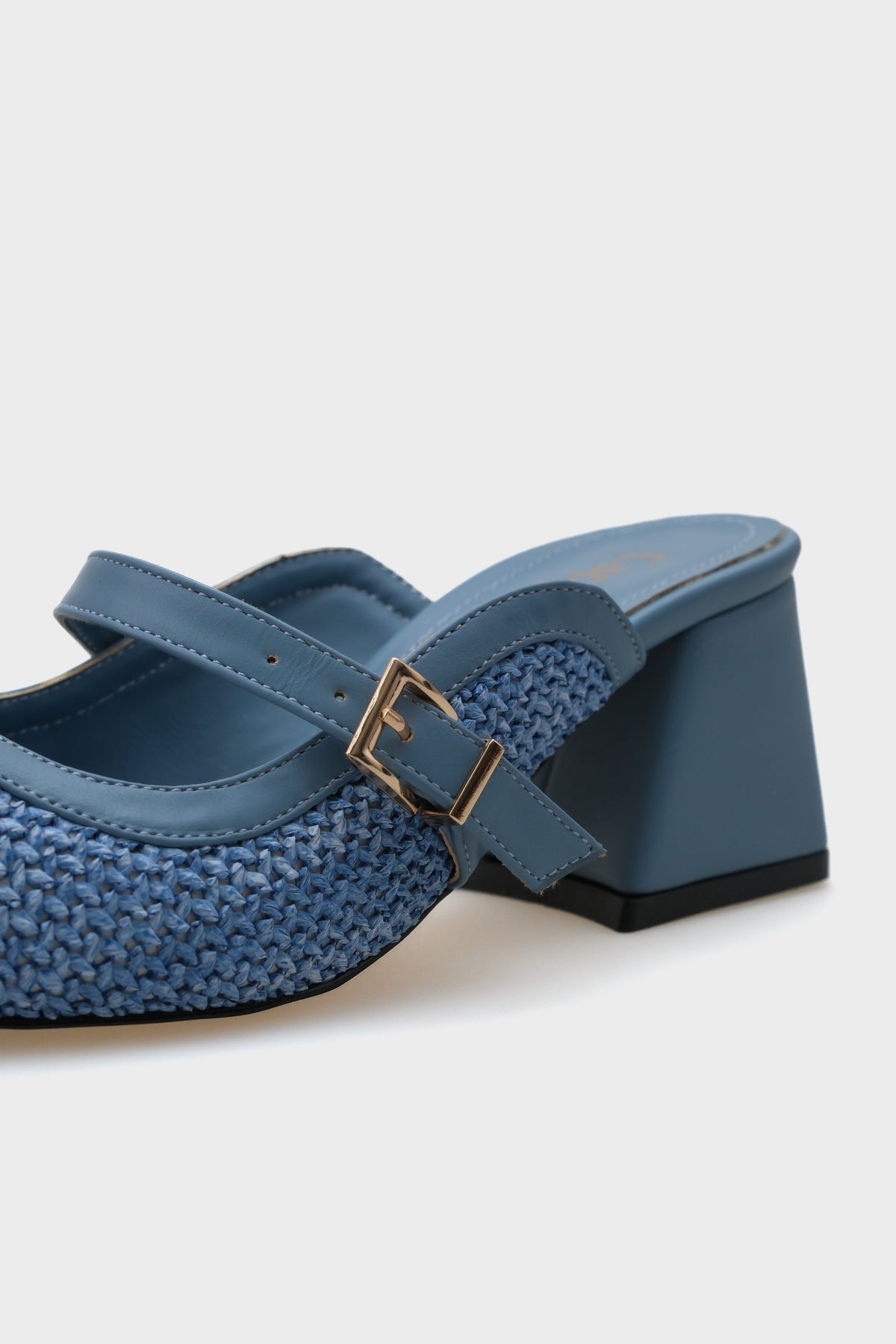 Nena Hakiki Deri Sivri Burunlu Hasır Burnu Kapalı Kadın Terlik