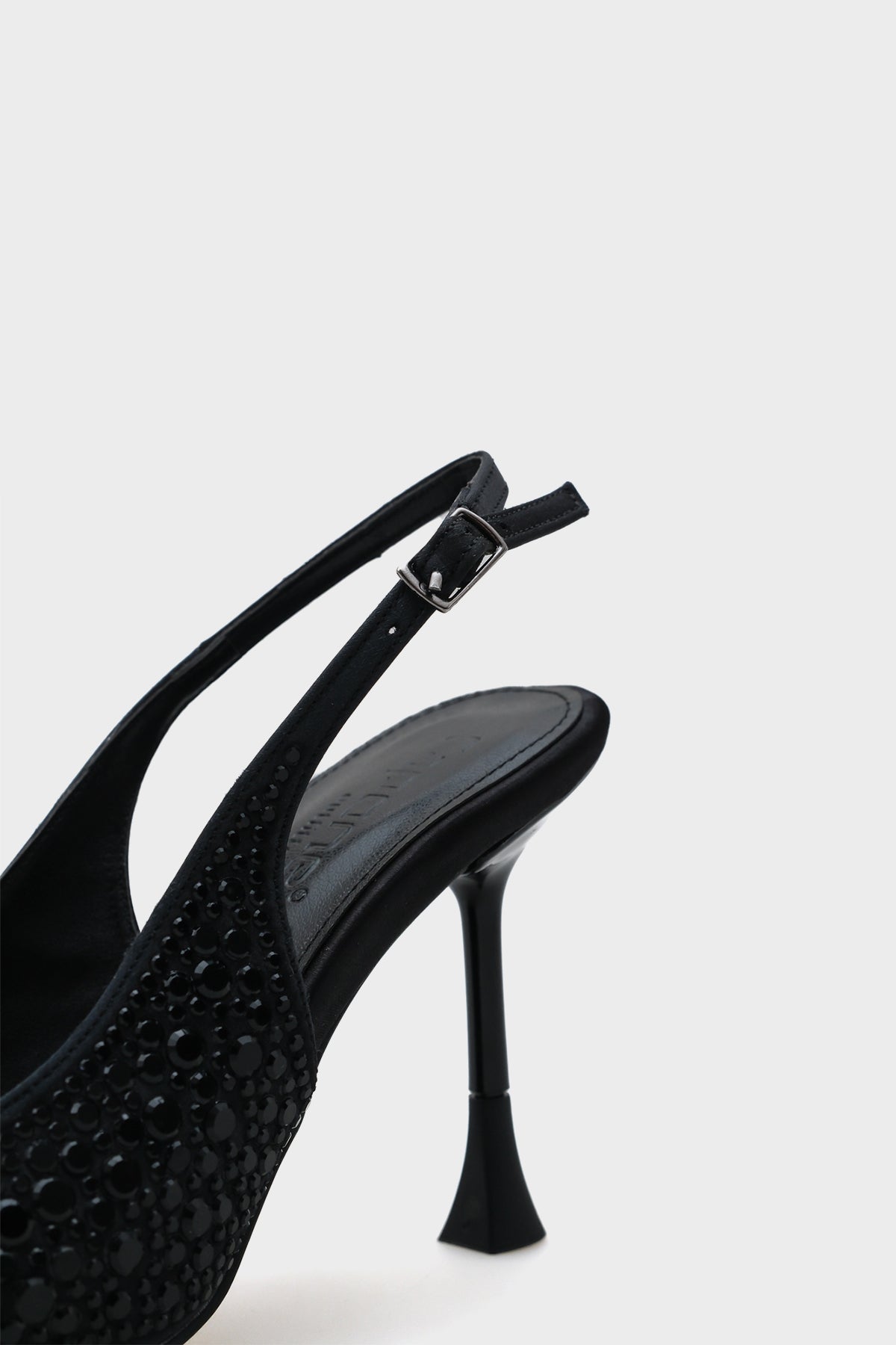Hope Taşlı Saten Yüksek  Topuklu Arkası Bantlı Stiletto