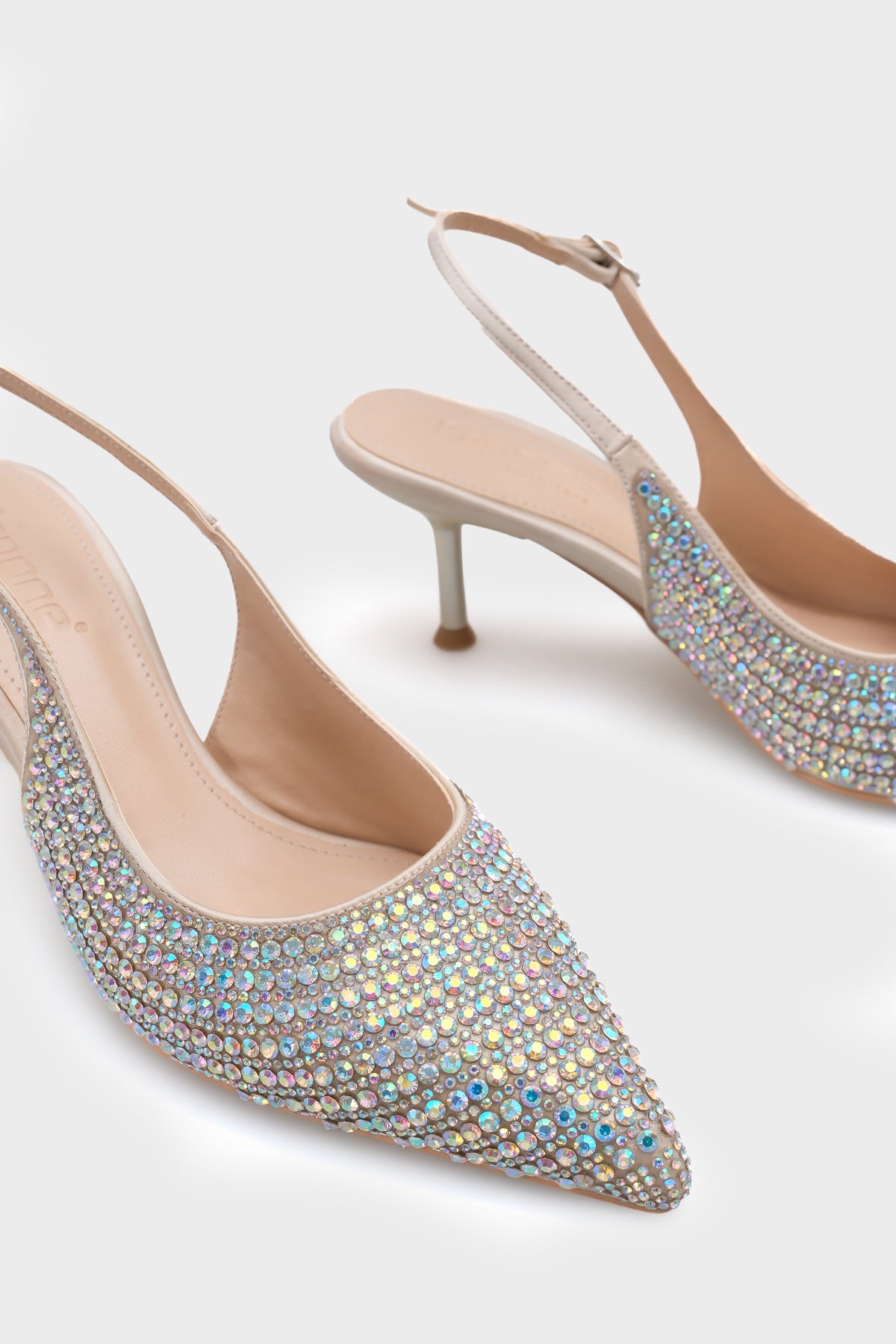 Laryssa Komple  Taşlı Sivri Burunlu Saten Arkası Açık Kadın Topuklu Düğün Ayakkabı