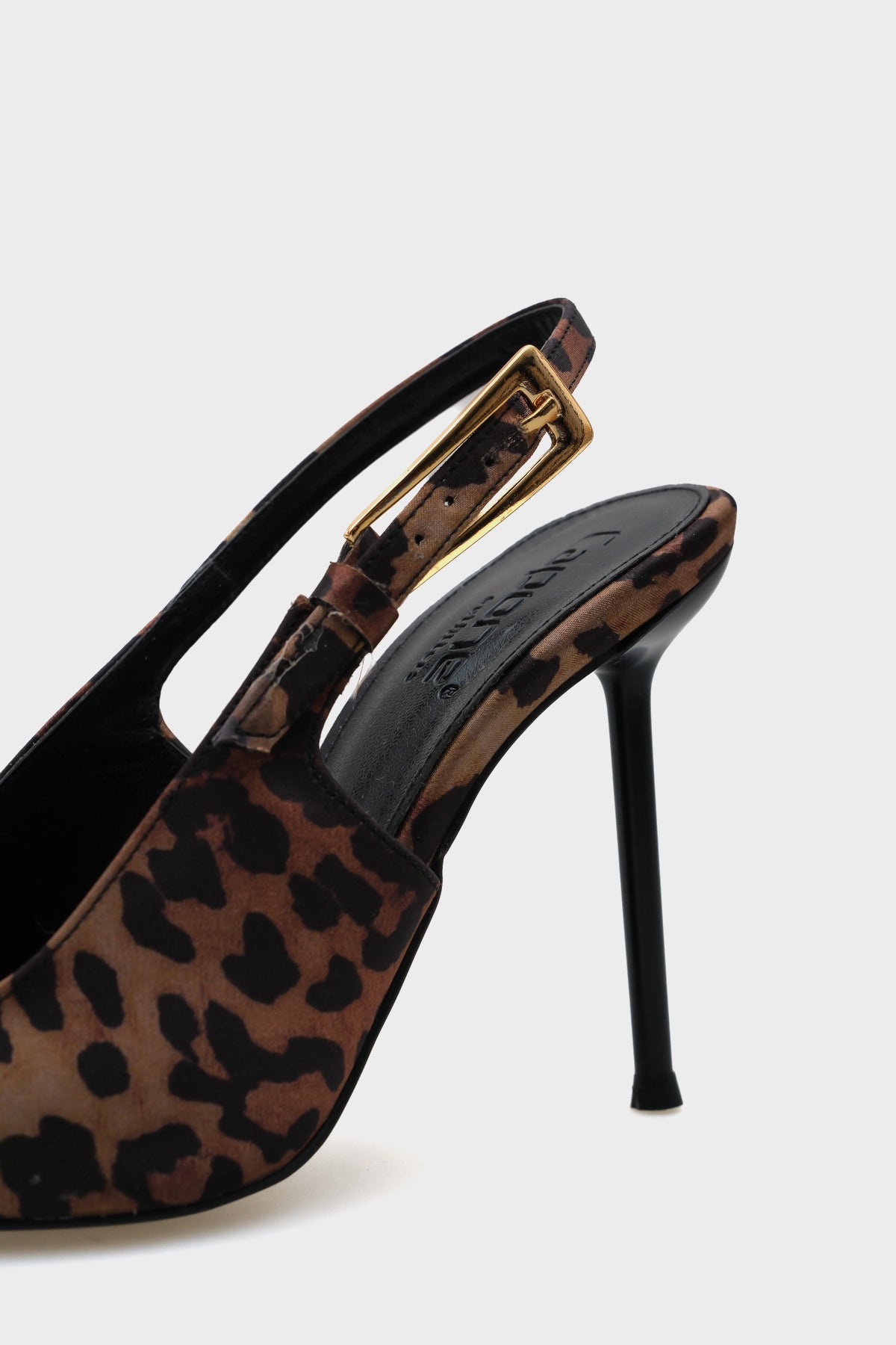 Isabel Saten Yüksek Topuklu Metal Tokalı Arkası Bantlı Stiletto