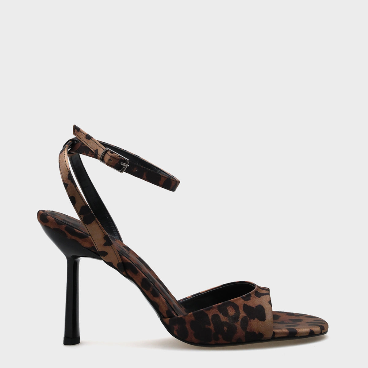 Elisa Yuvarlak Burunlu Bilekten Bantlı Yüksek Topuklu Kadın Sandalet