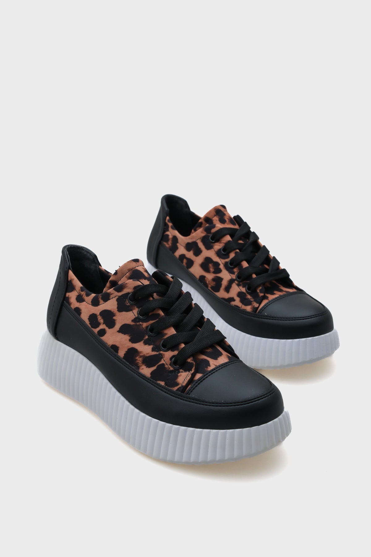 Glori Bağcıklı Leopar Desenli  Kadın Sneaker