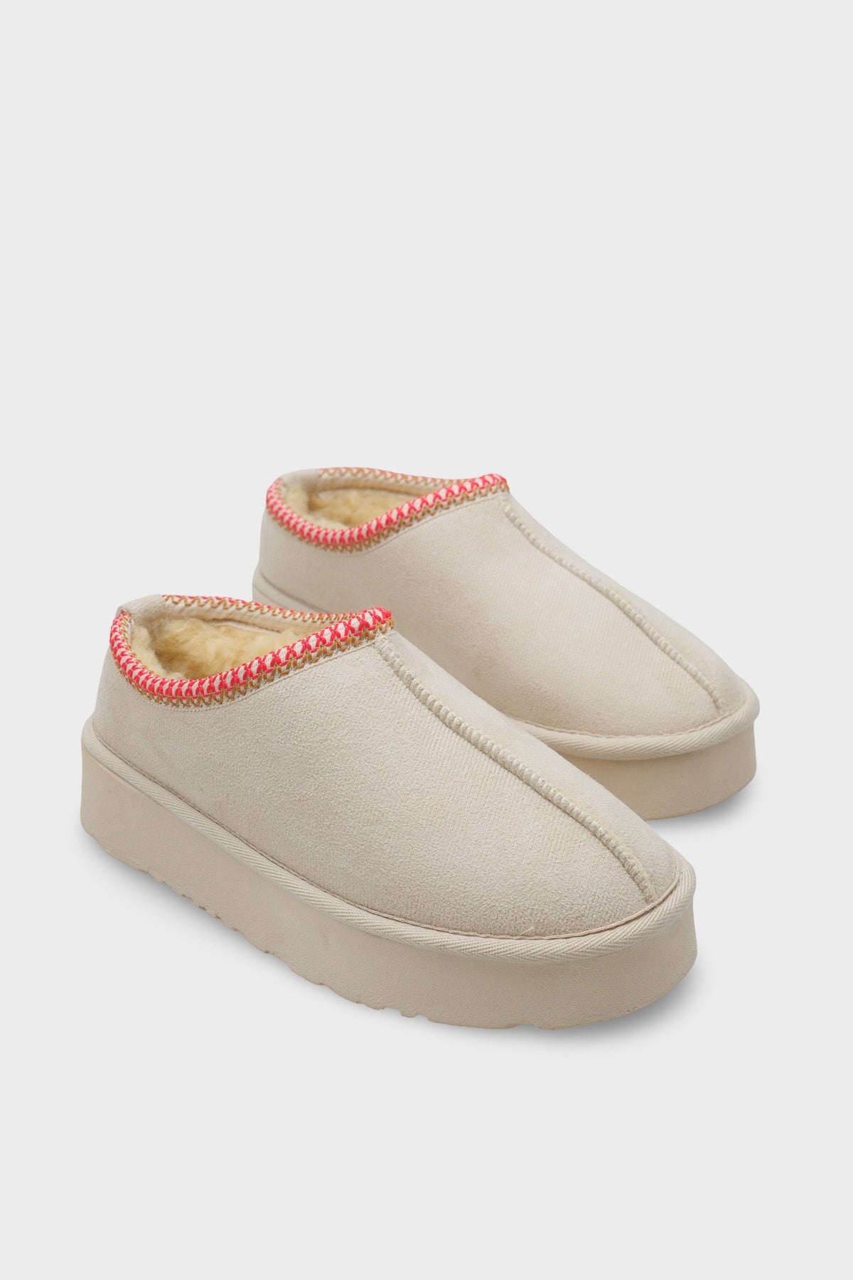 Carroll Kalın Tabanlı Yuvarlak Burunlu Kürklü Kadın Kapalı Terlik