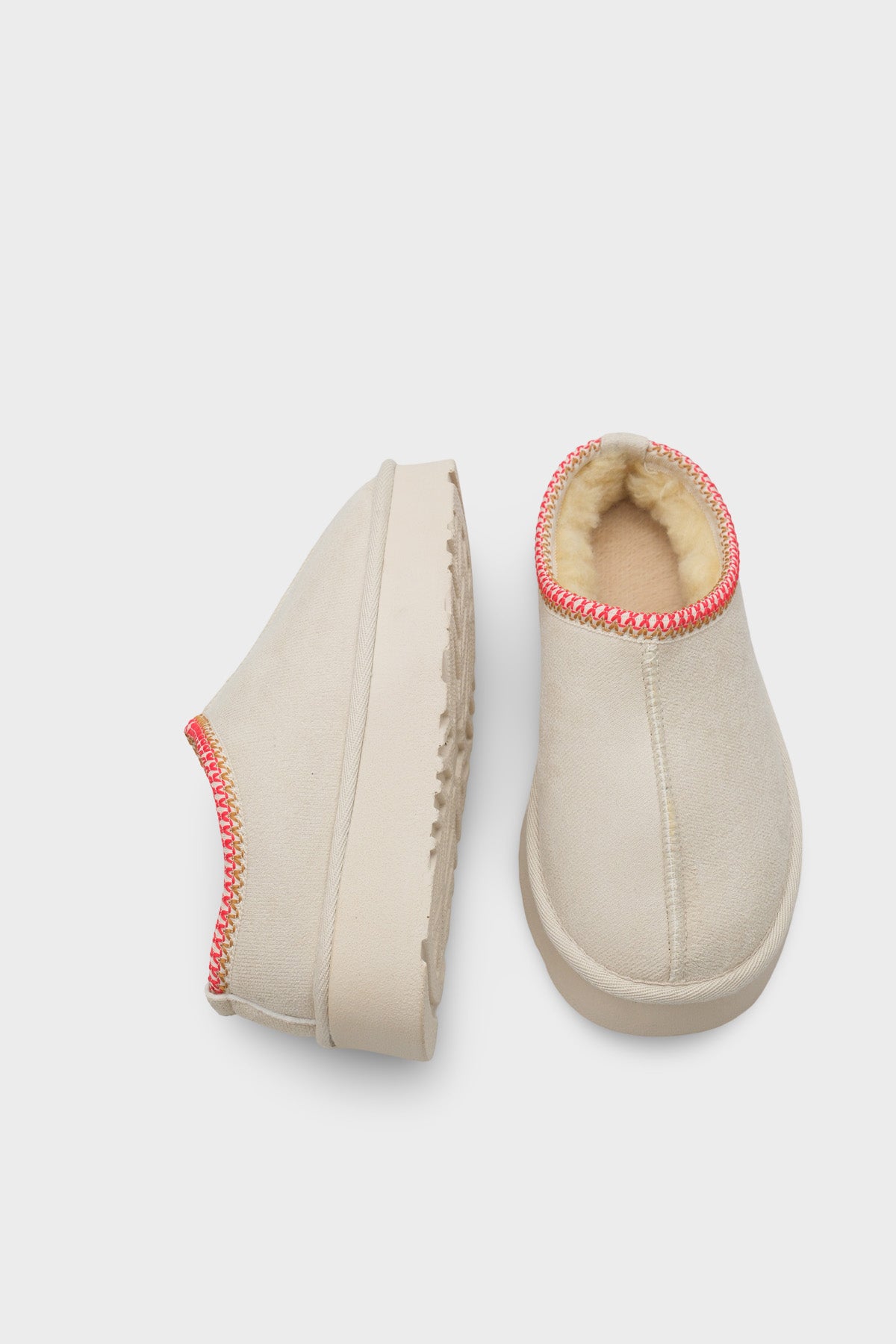 Carroll Kalın Tabanlı Yuvarlak Burunlu Kürklü Kadın Kapalı Terlik